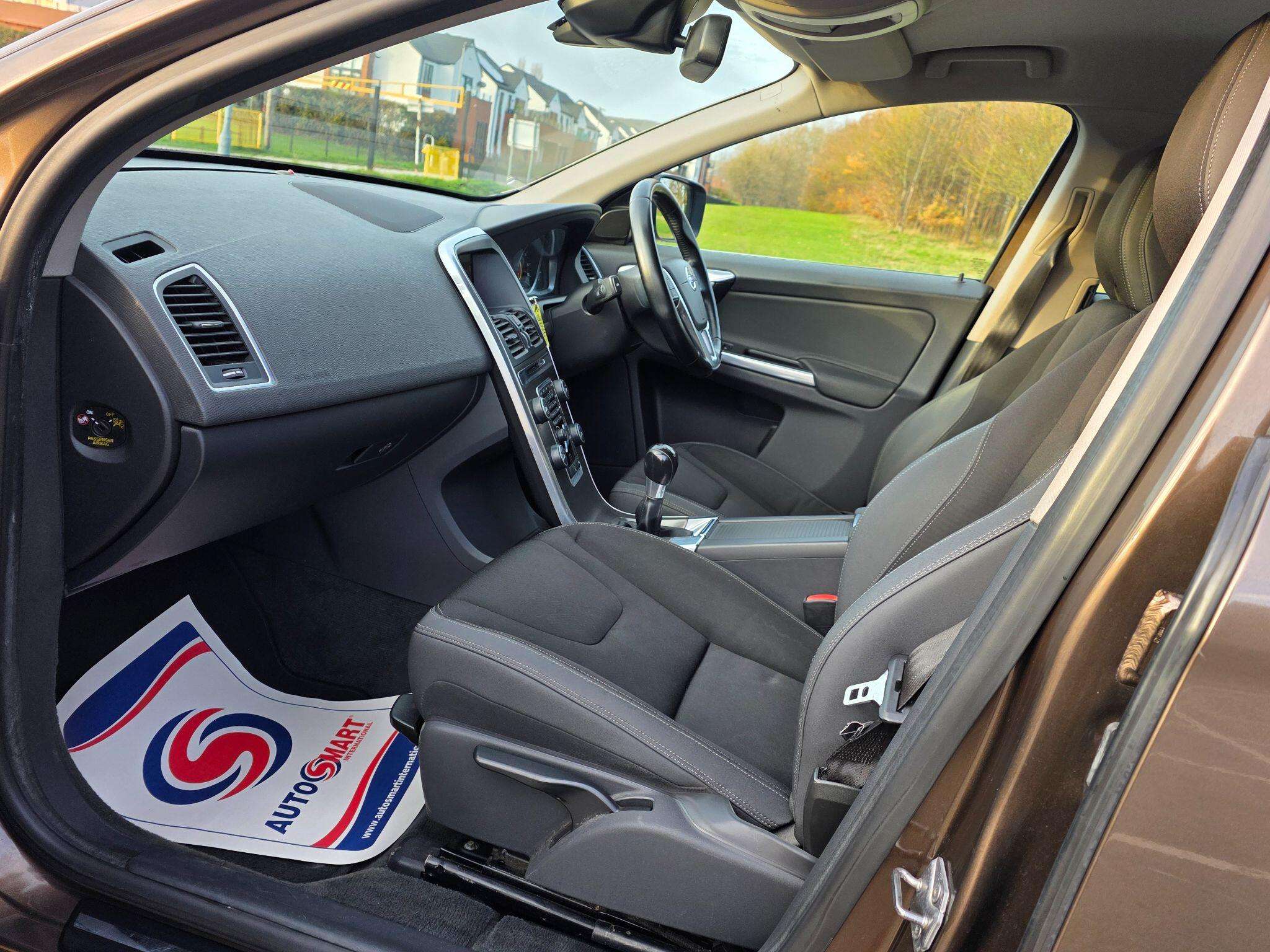 2013 VOLVO XC60 2013 VOLVO XC60