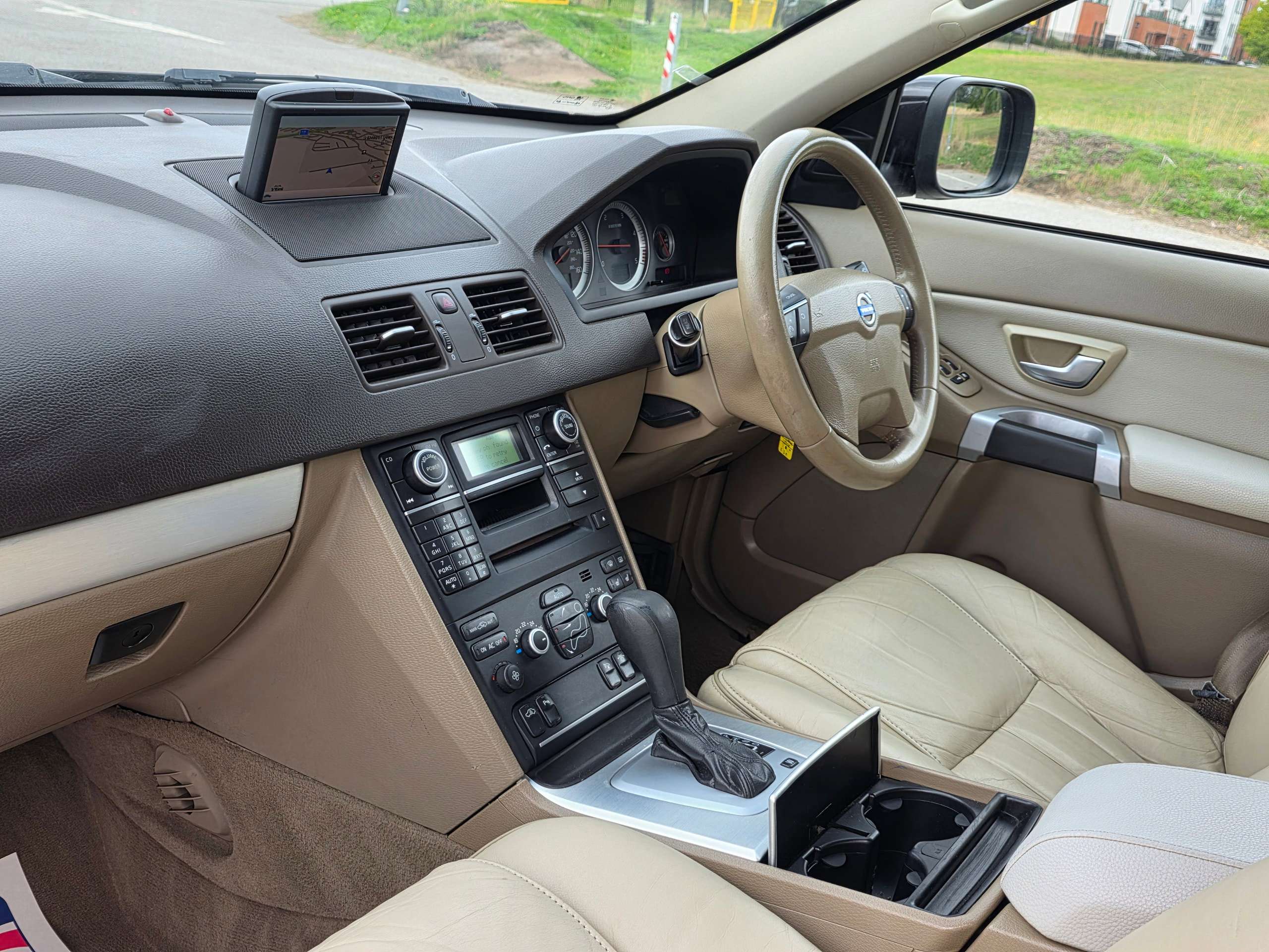 2011 VOLVO XC90 2011 VOLVO XC90