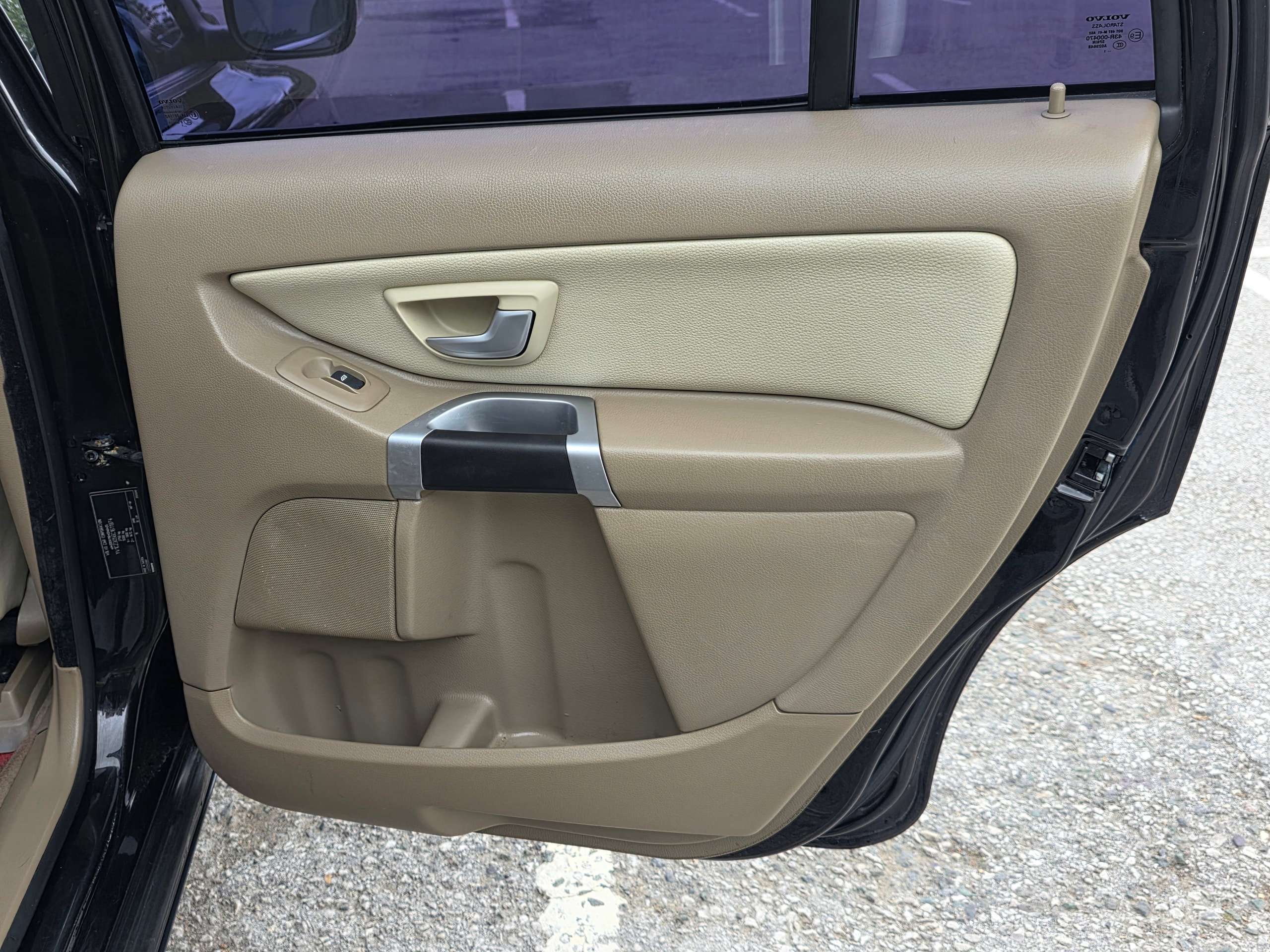 2011 VOLVO XC90 2011 VOLVO XC90