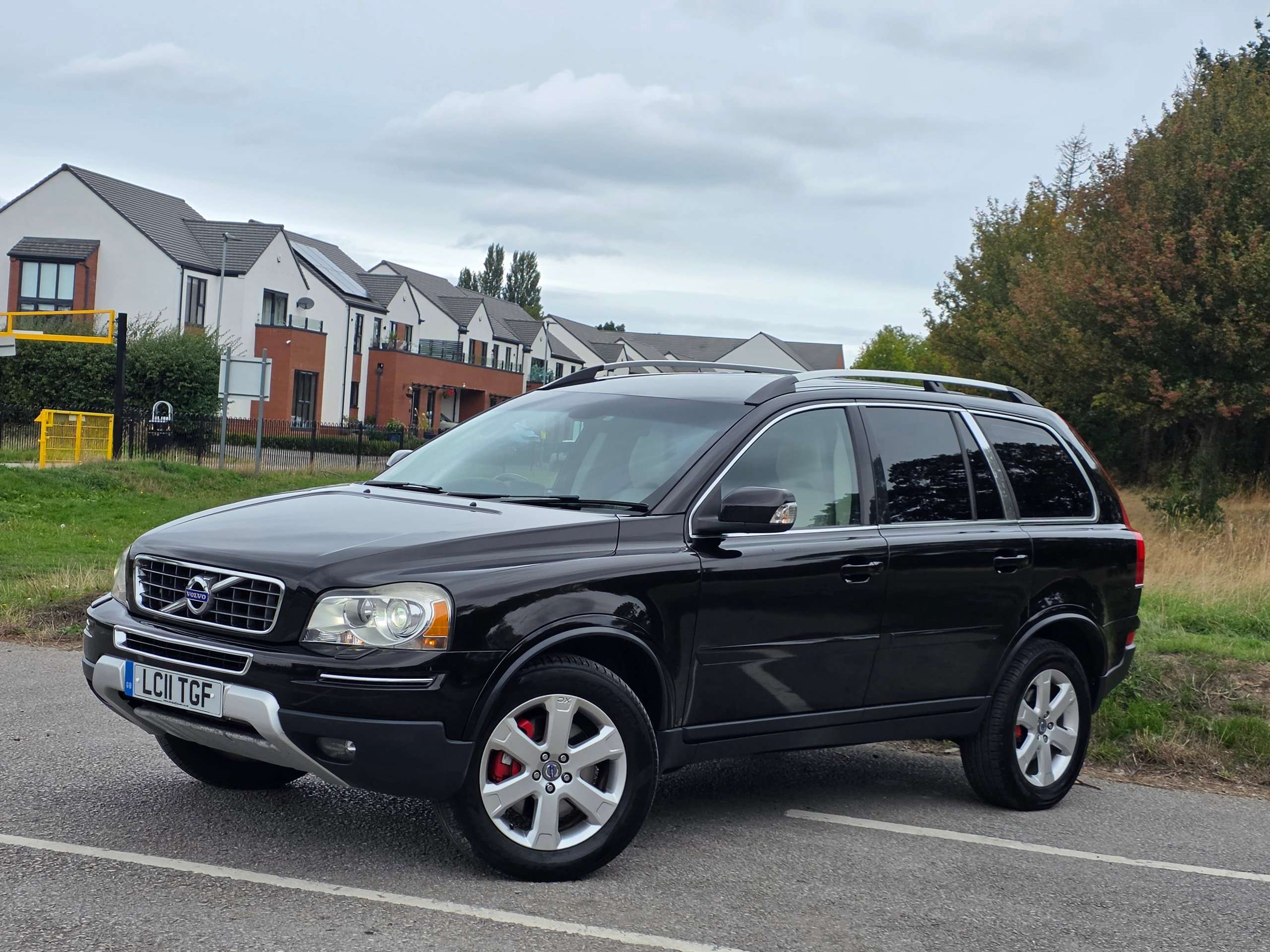 A 2011 VOLVO XC90 XC90 SE LUX AWD DS AUTO A 2011 VOLVO XC90 XC90 SE LUX AWD DS AUTO