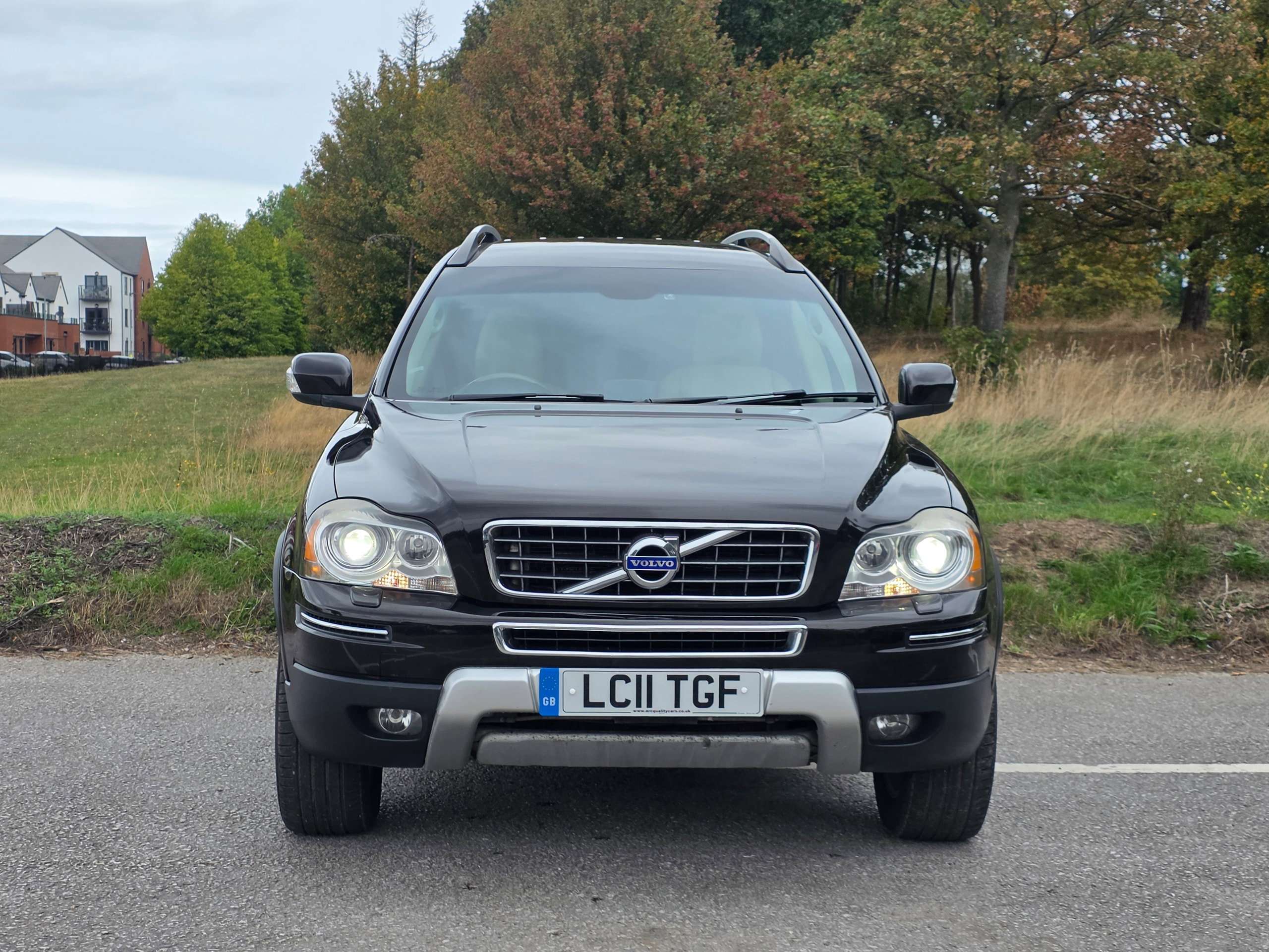 A 2011 VOLVO XC90 XC90 SE LUX AWD DS AUTO A 2011 VOLVO XC90 XC90 SE LUX AWD DS AUTO