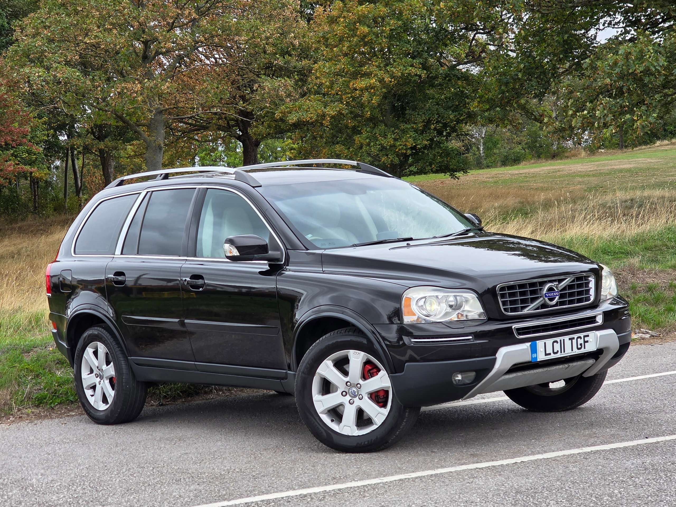A 2011 VOLVO XC90 XC90 SE LUX AWD DS AUTO A 2011 VOLVO XC90 XC90 SE LUX AWD DS AUTO