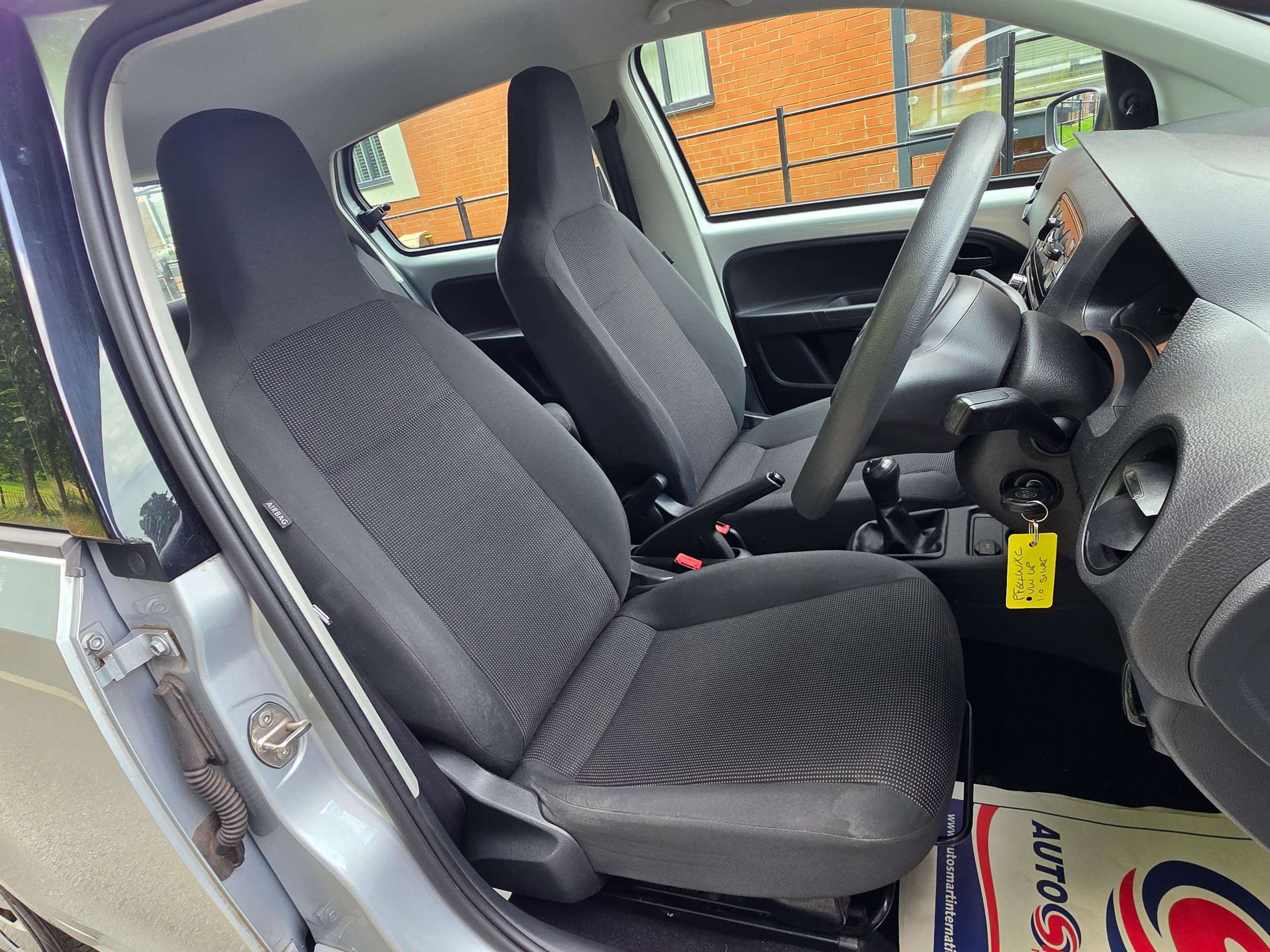 2015 VOLKSWAGEN UP! 2015 VOLKSWAGEN UP!