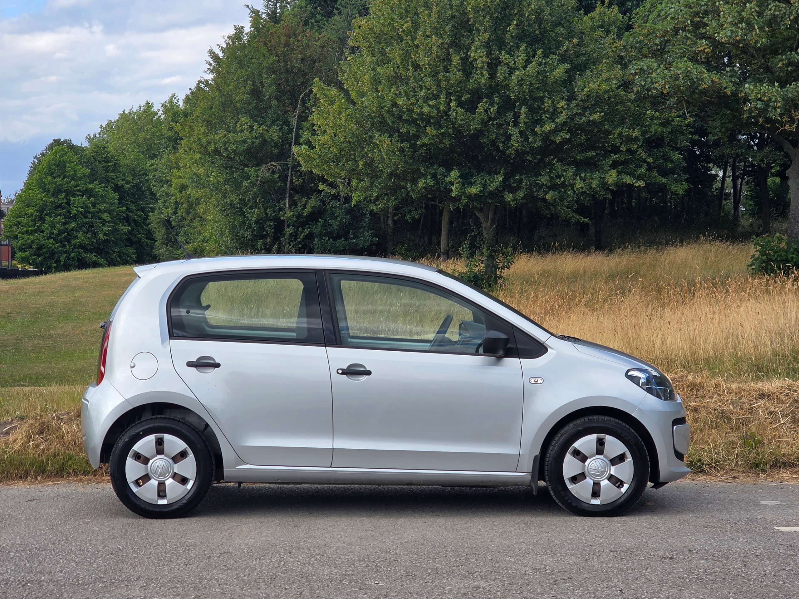 2015 VOLKSWAGEN UP! 2015 VOLKSWAGEN UP!