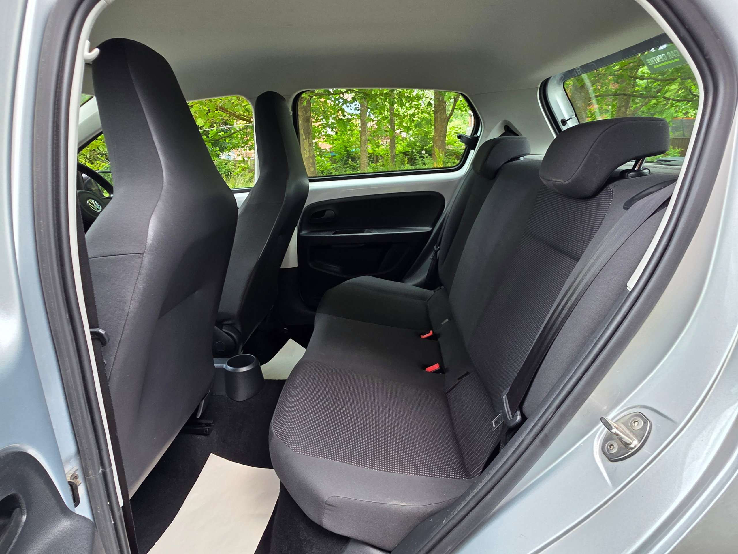 2015 VOLKSWAGEN UP! 2015 VOLKSWAGEN UP!