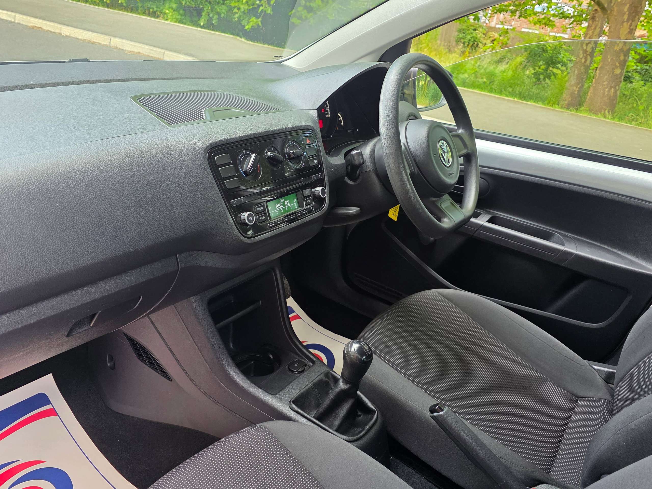 2015 VOLKSWAGEN UP! 2015 VOLKSWAGEN UP!