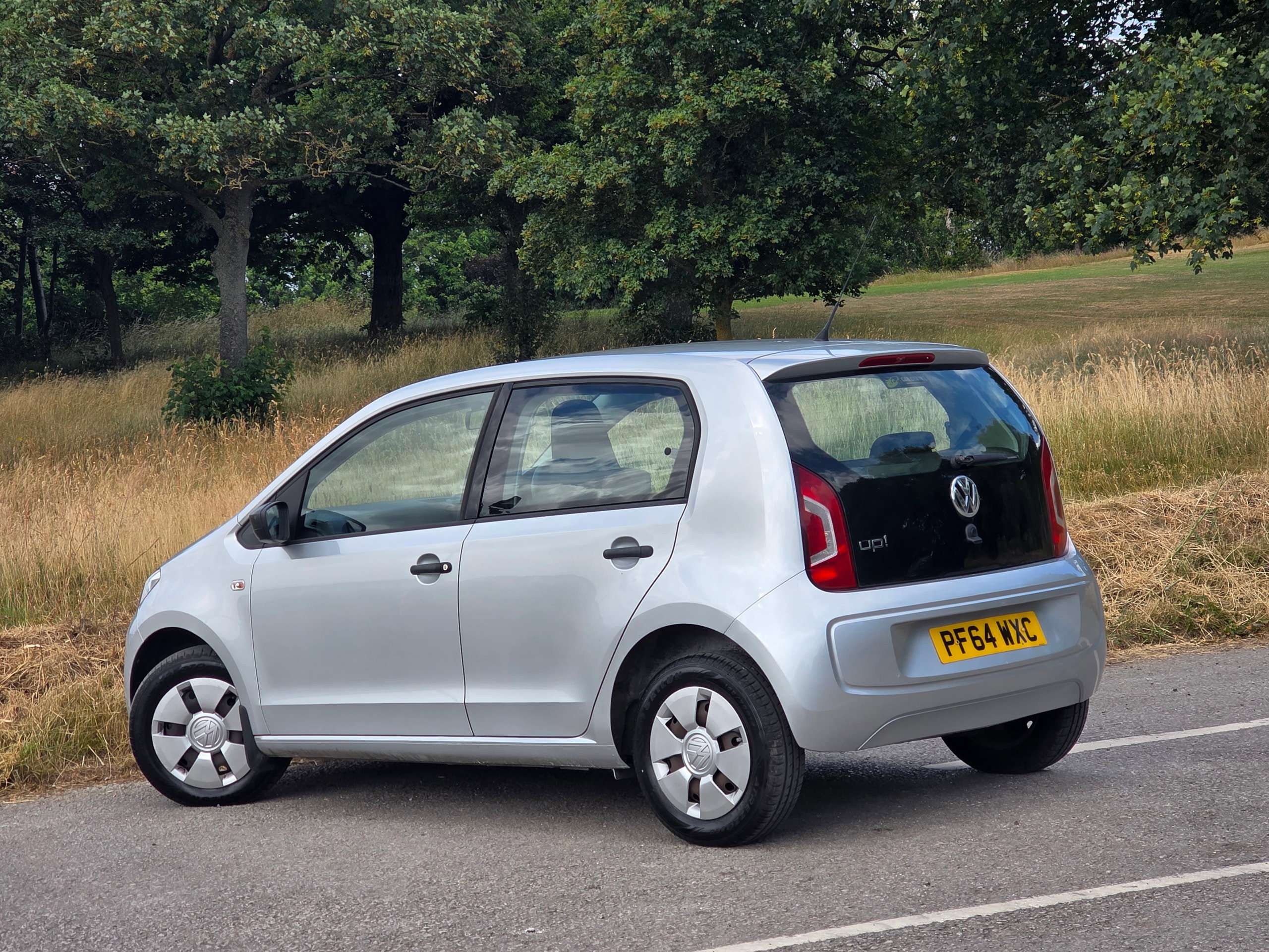 2015 VOLKSWAGEN UP! 2015 VOLKSWAGEN UP!