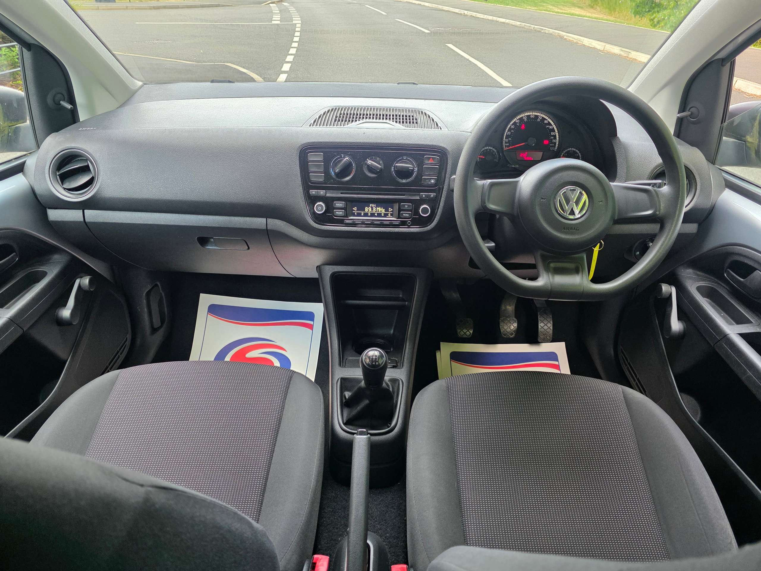 2015 VOLKSWAGEN UP! 2015 VOLKSWAGEN UP!