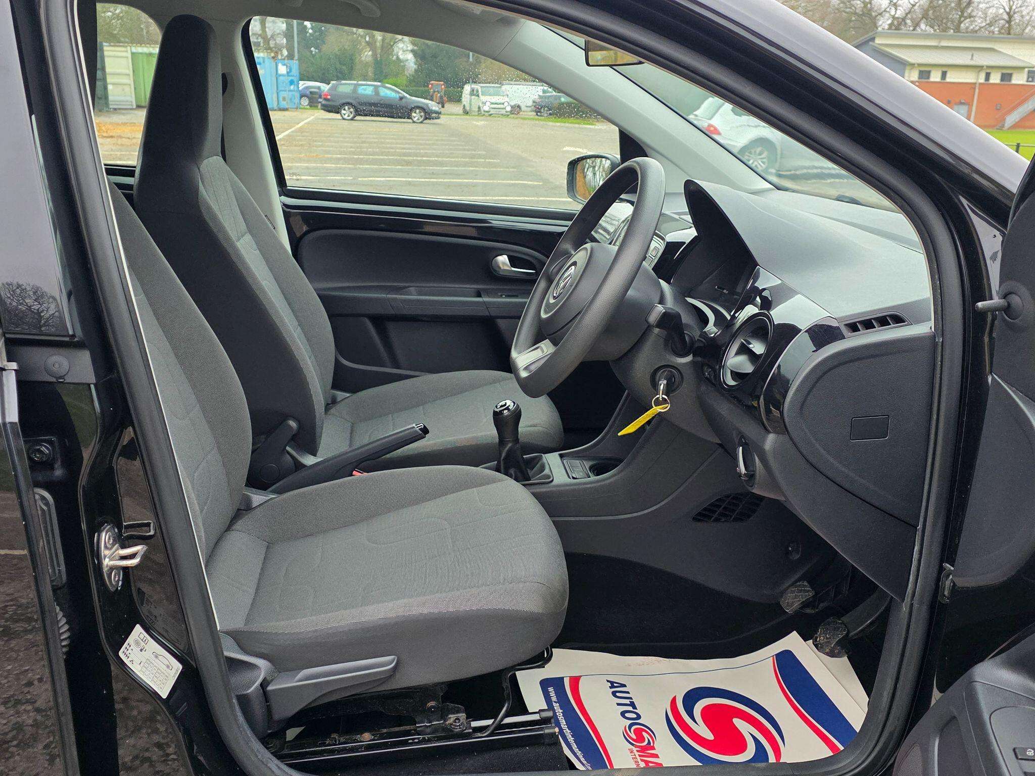 2015 VOLKSWAGEN UP! 2015 VOLKSWAGEN UP!