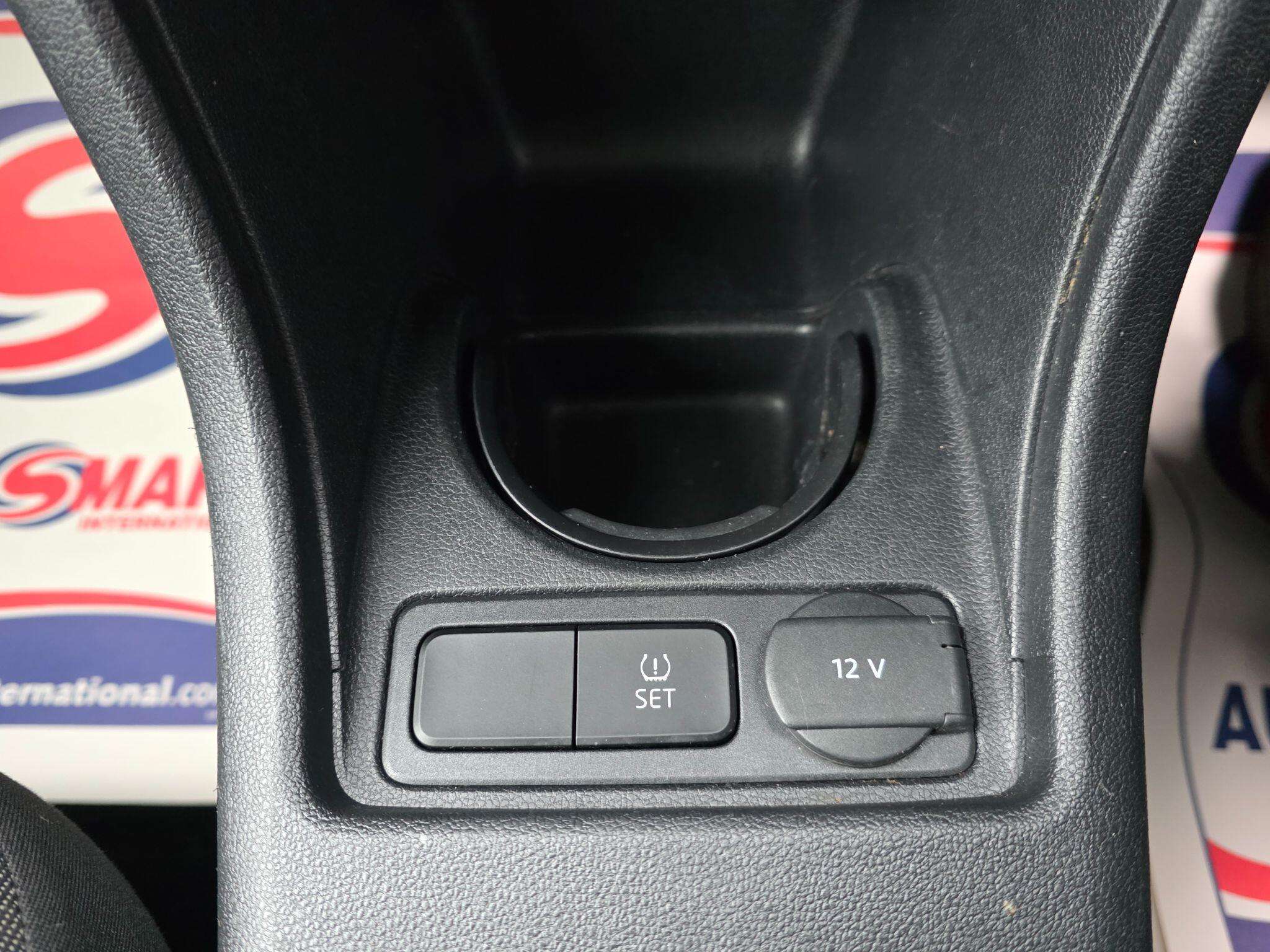 2015 VOLKSWAGEN UP! 2015 VOLKSWAGEN UP!