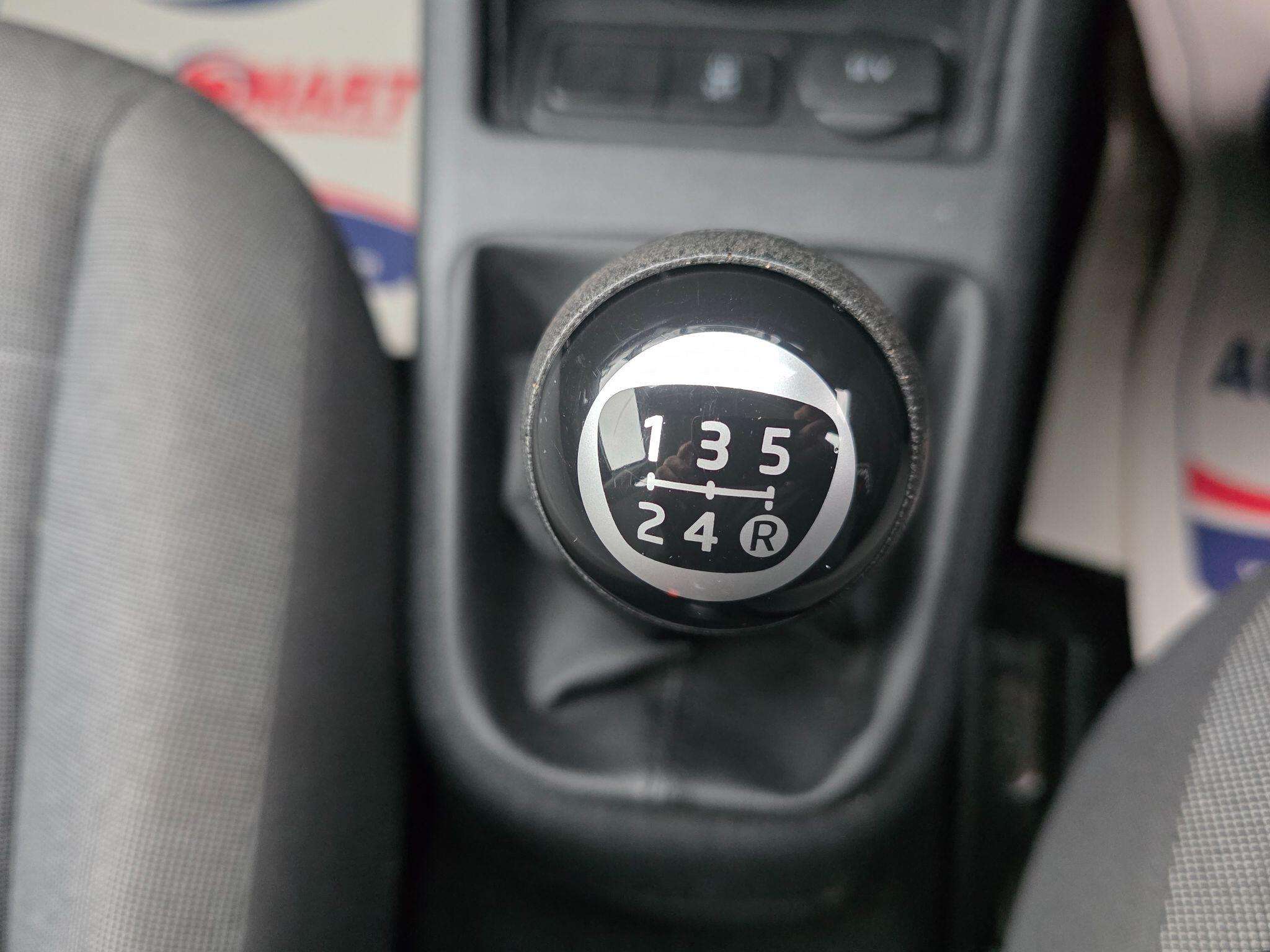 2015 VOLKSWAGEN UP! 2015 VOLKSWAGEN UP!