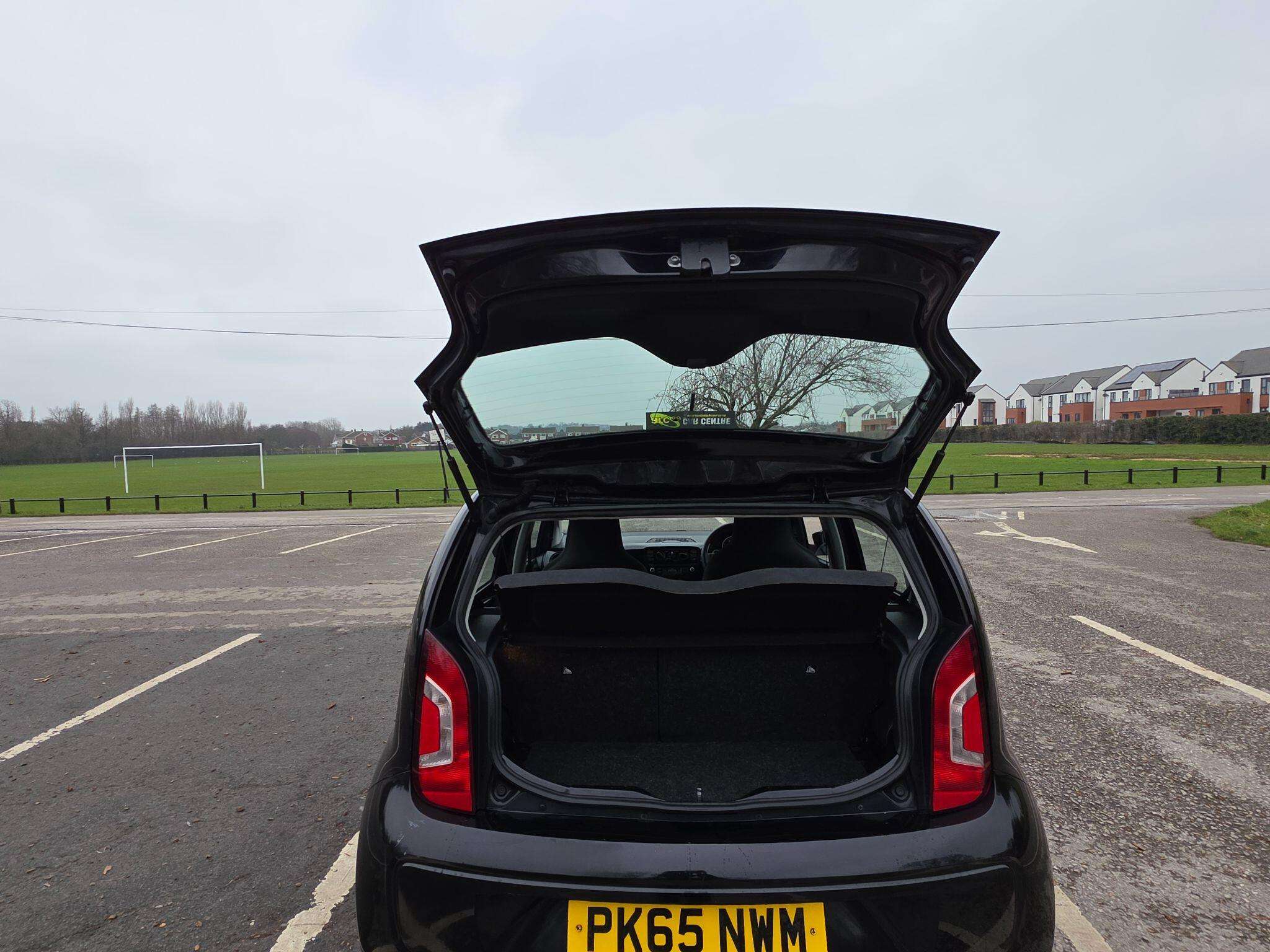 2015 VOLKSWAGEN UP! 2015 VOLKSWAGEN UP!