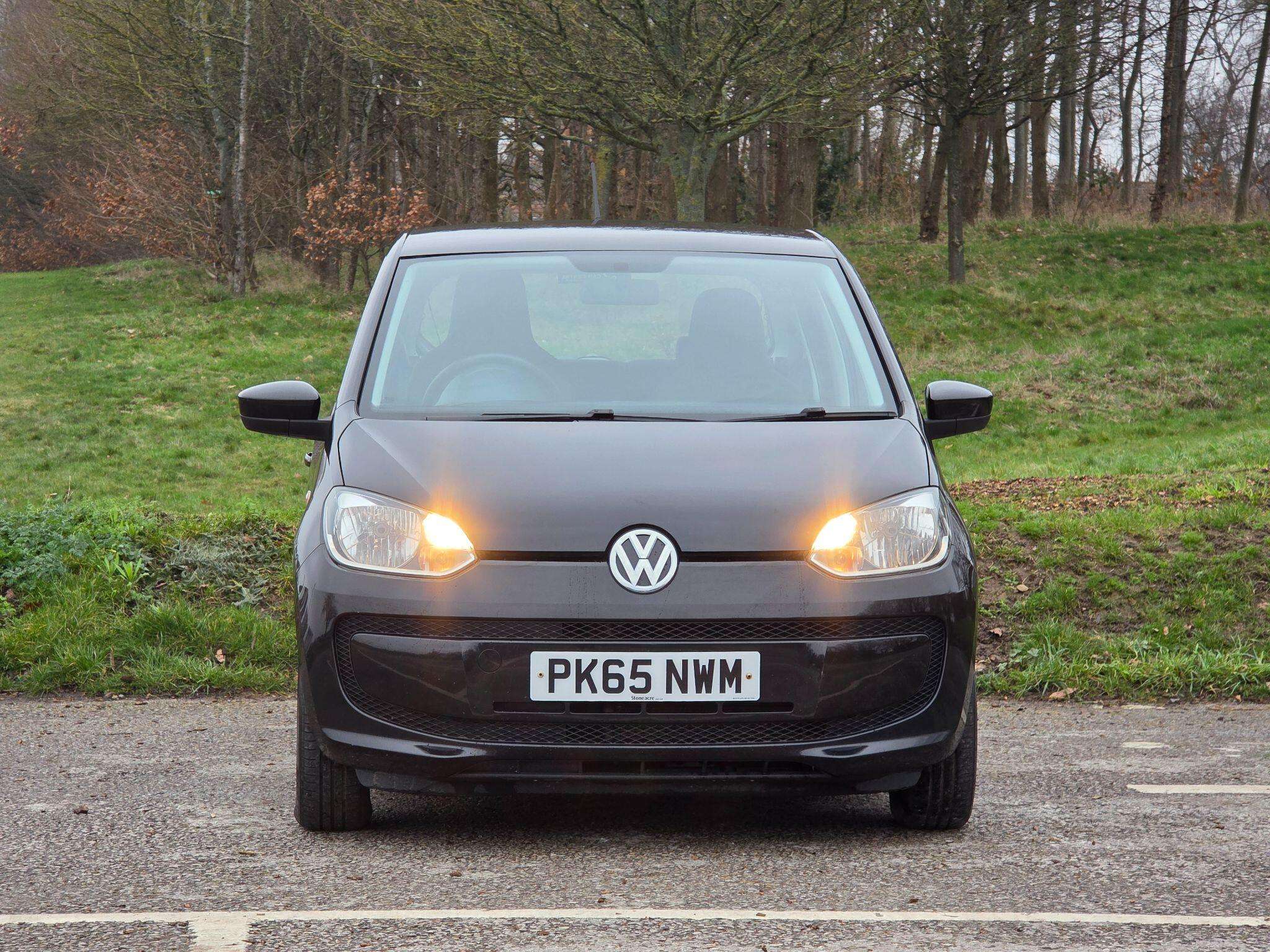 A 2015 VOLKSWAGEN UP! 1.0 Move up! Euro 6 5dr A 2015 VOLKSWAGEN UP! 1.0 Move up! Euro 6 5dr