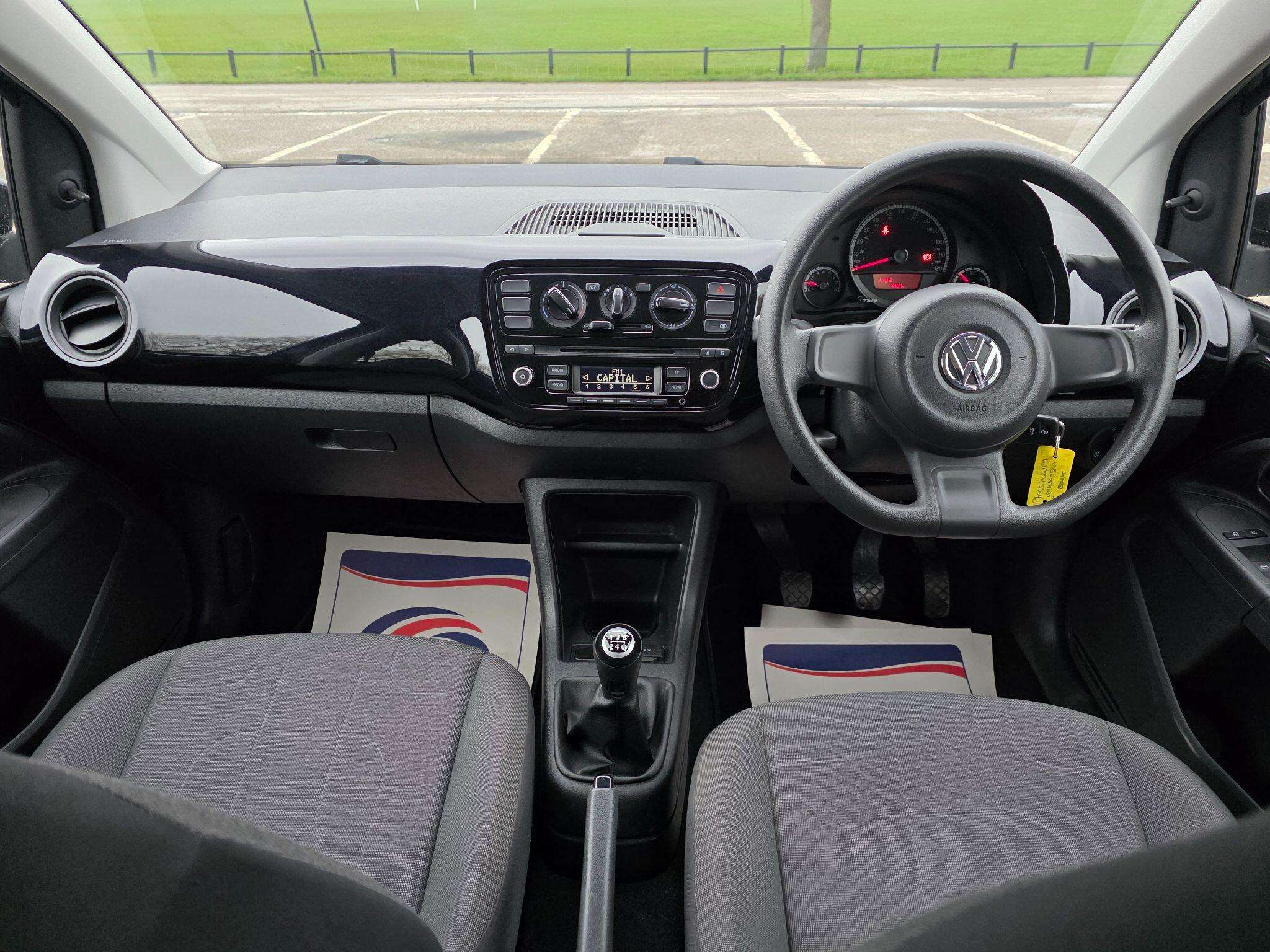 2015 VOLKSWAGEN UP! 2015 VOLKSWAGEN UP!