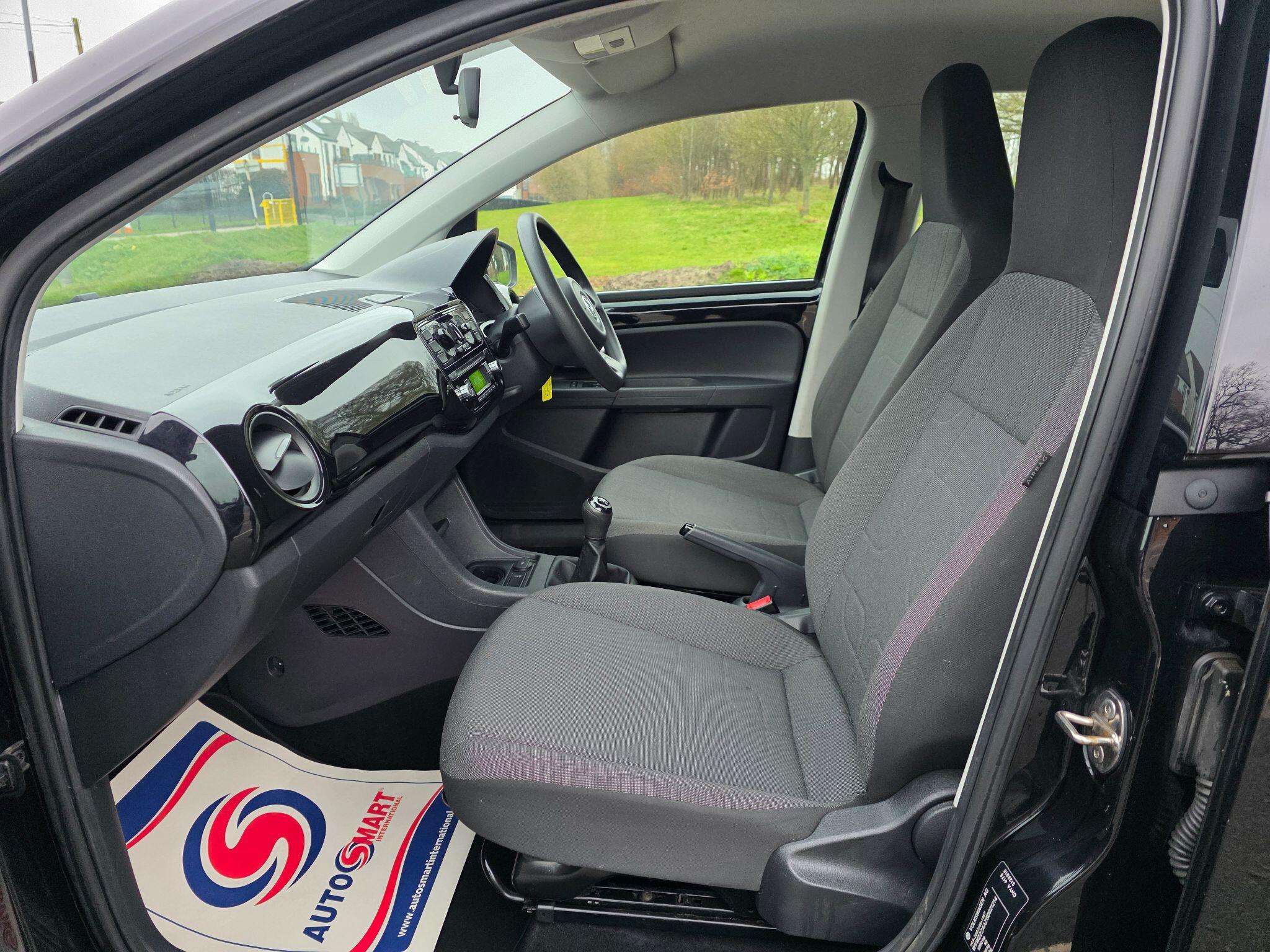 2015 VOLKSWAGEN UP! 2015 VOLKSWAGEN UP!