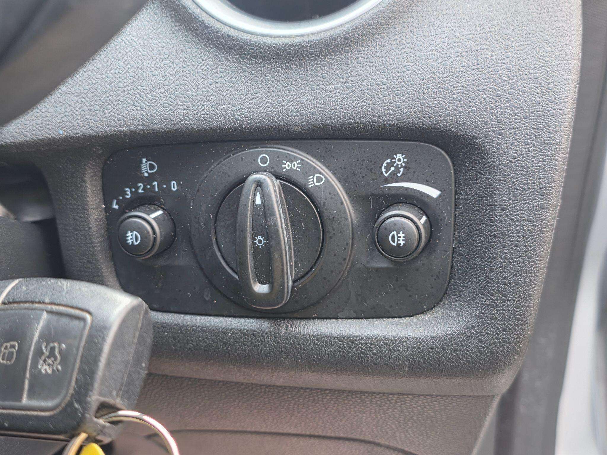 2013 FORD FIESTA 2013 FORD FIESTA