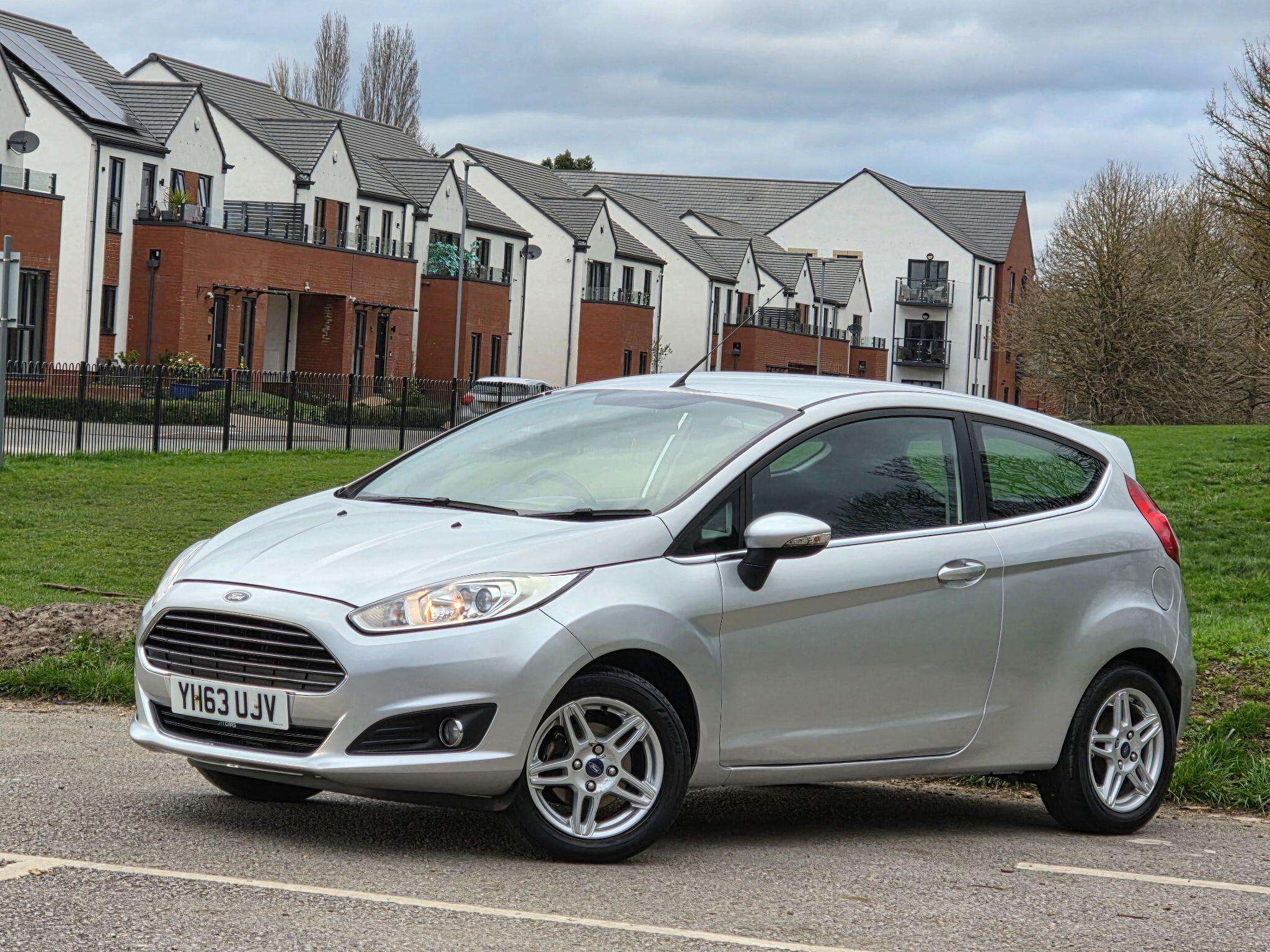 A 2013 FORD FIESTA 1.25 Zetec Euro 5 3dr A 2013 FORD FIESTA 1.25 Zetec Euro 5 3dr