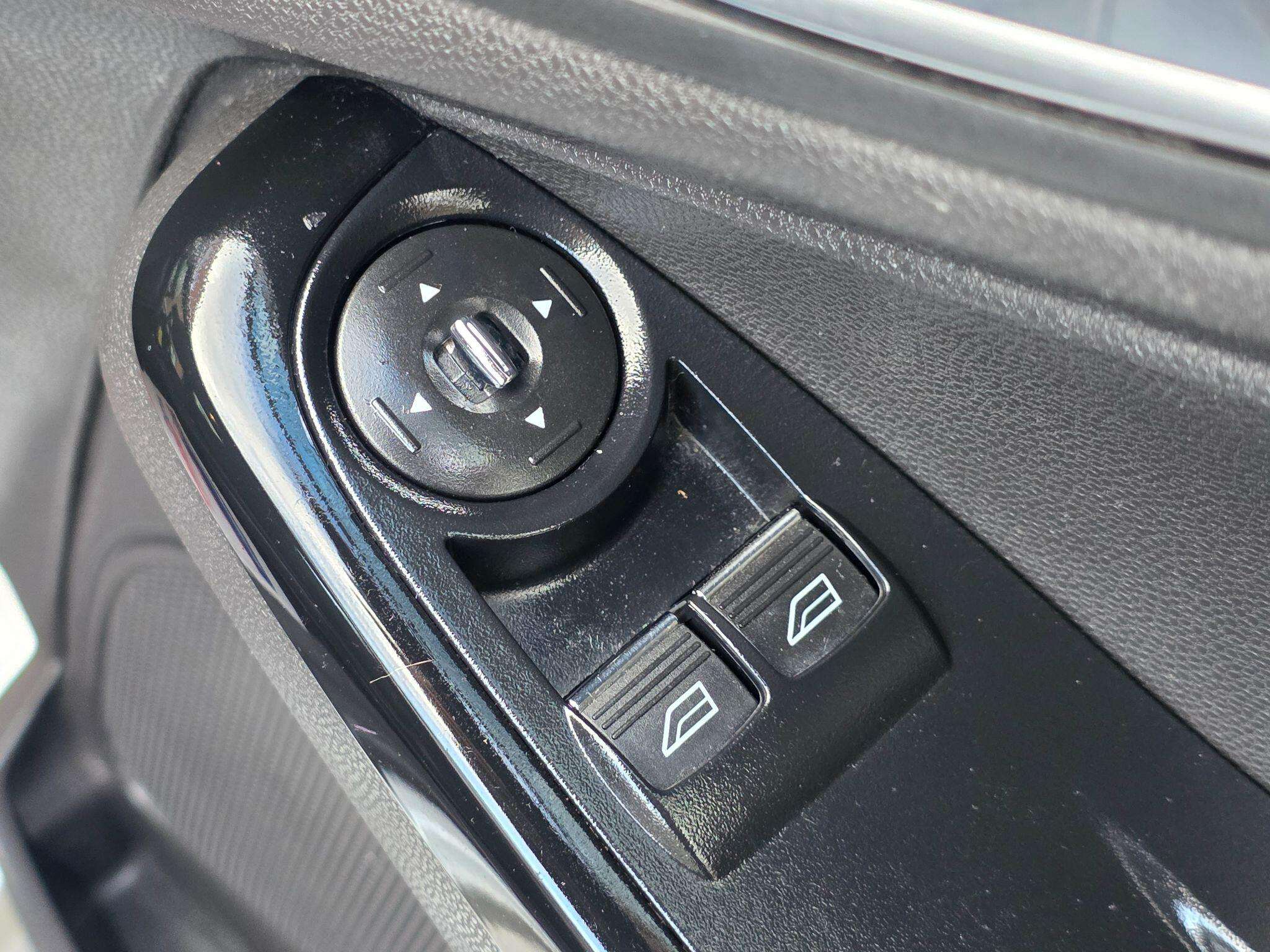 2013 FORD FIESTA 2013 FORD FIESTA