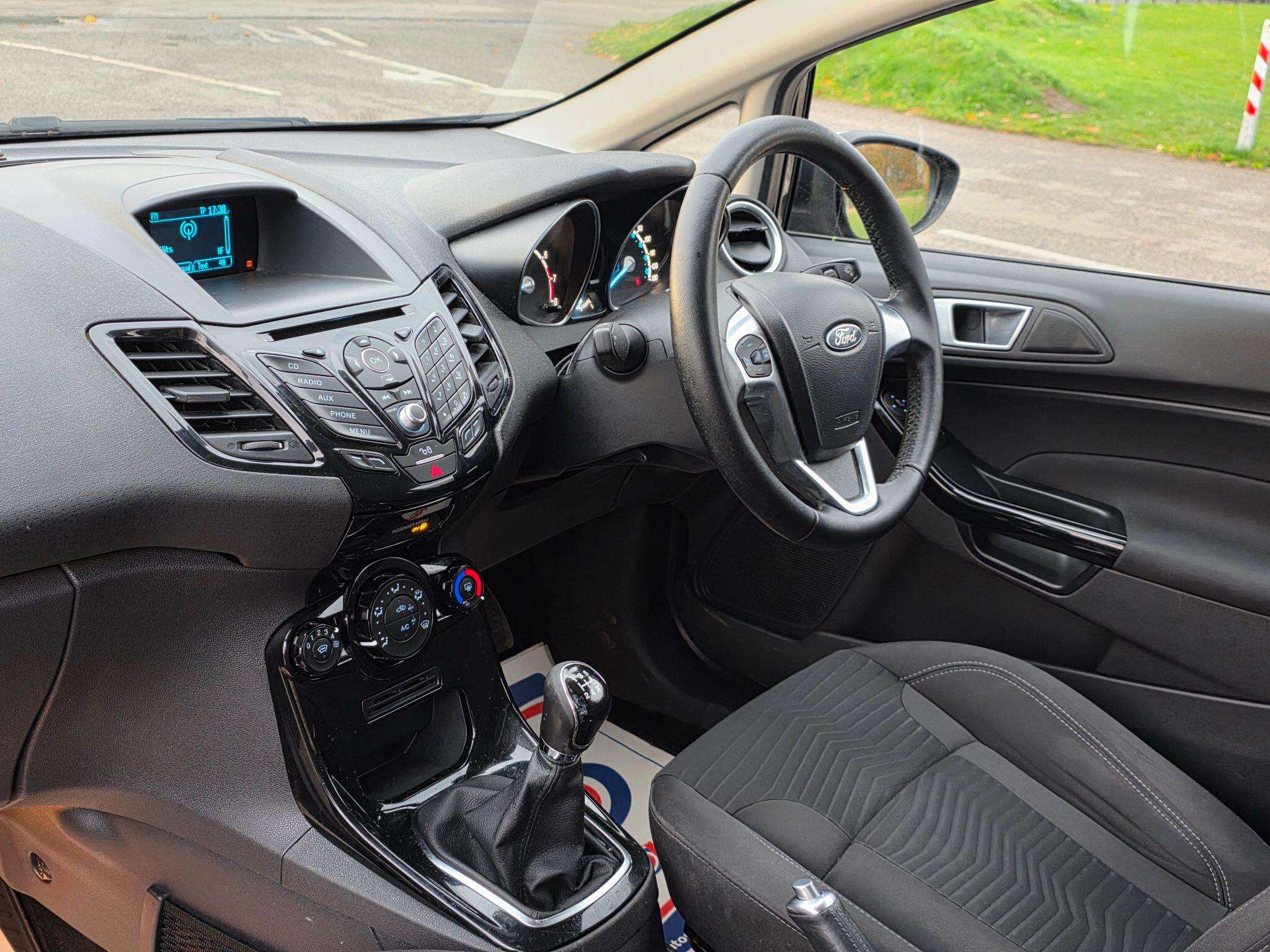 2015 FORD FIESTA 2015 FORD FIESTA