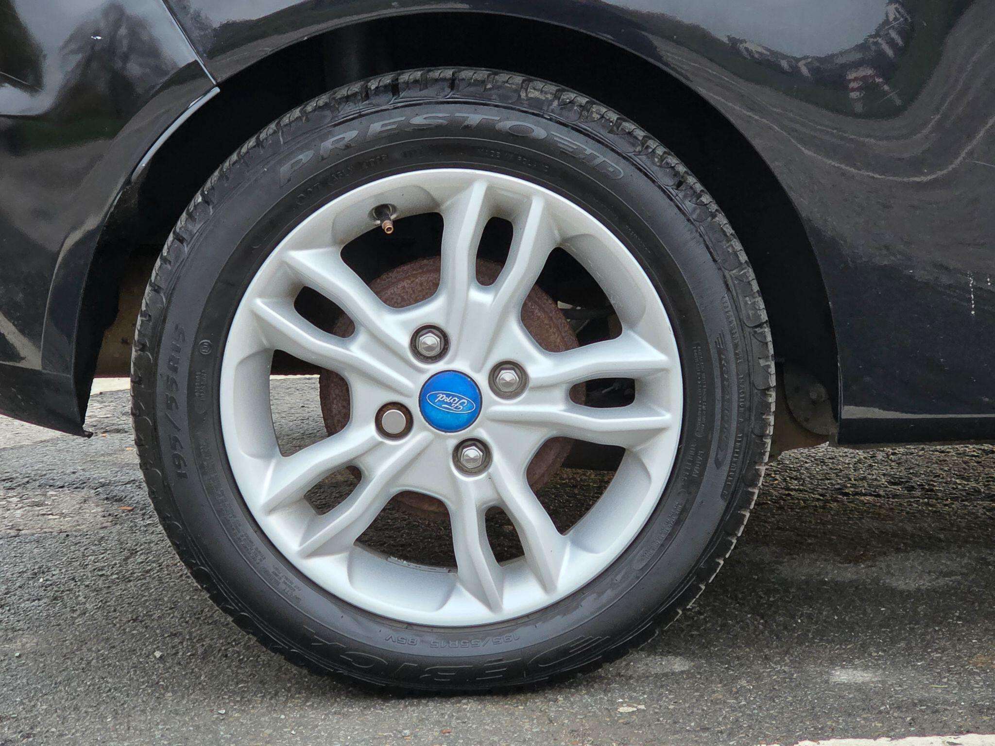 2015 FORD FIESTA 2015 FORD FIESTA