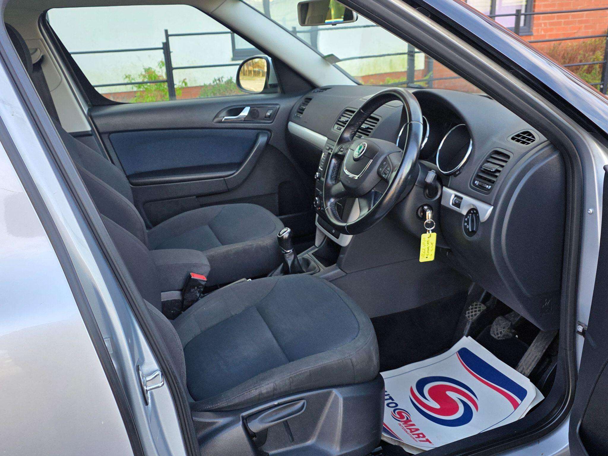 2013 SKODA YETI 2013 SKODA YETI