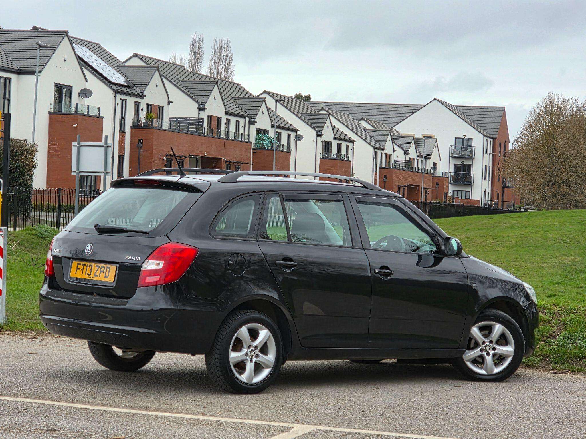 2013 SKODA FABIA 2013 SKODA FABIA