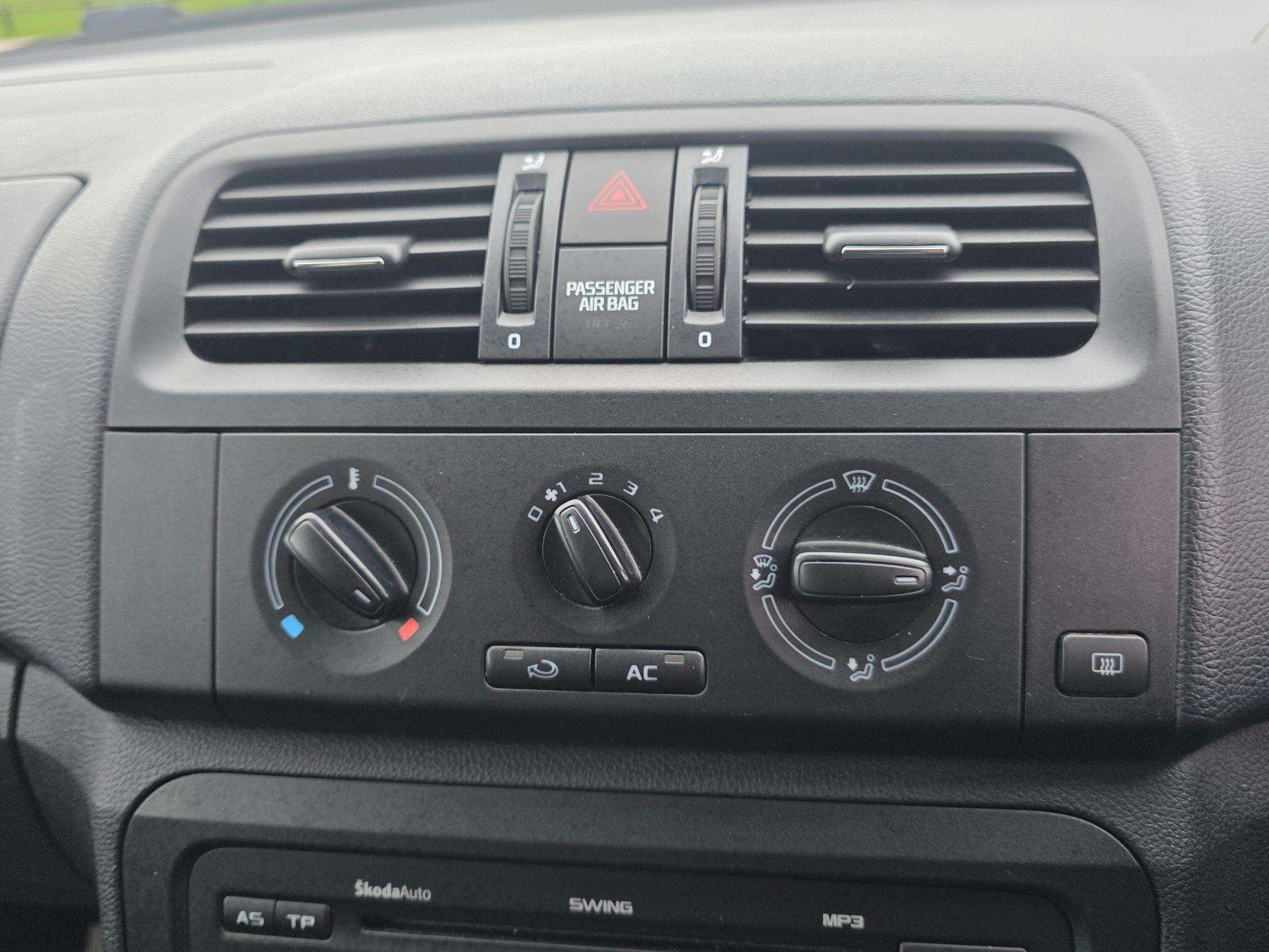 2013 SKODA FABIA 2013 SKODA FABIA