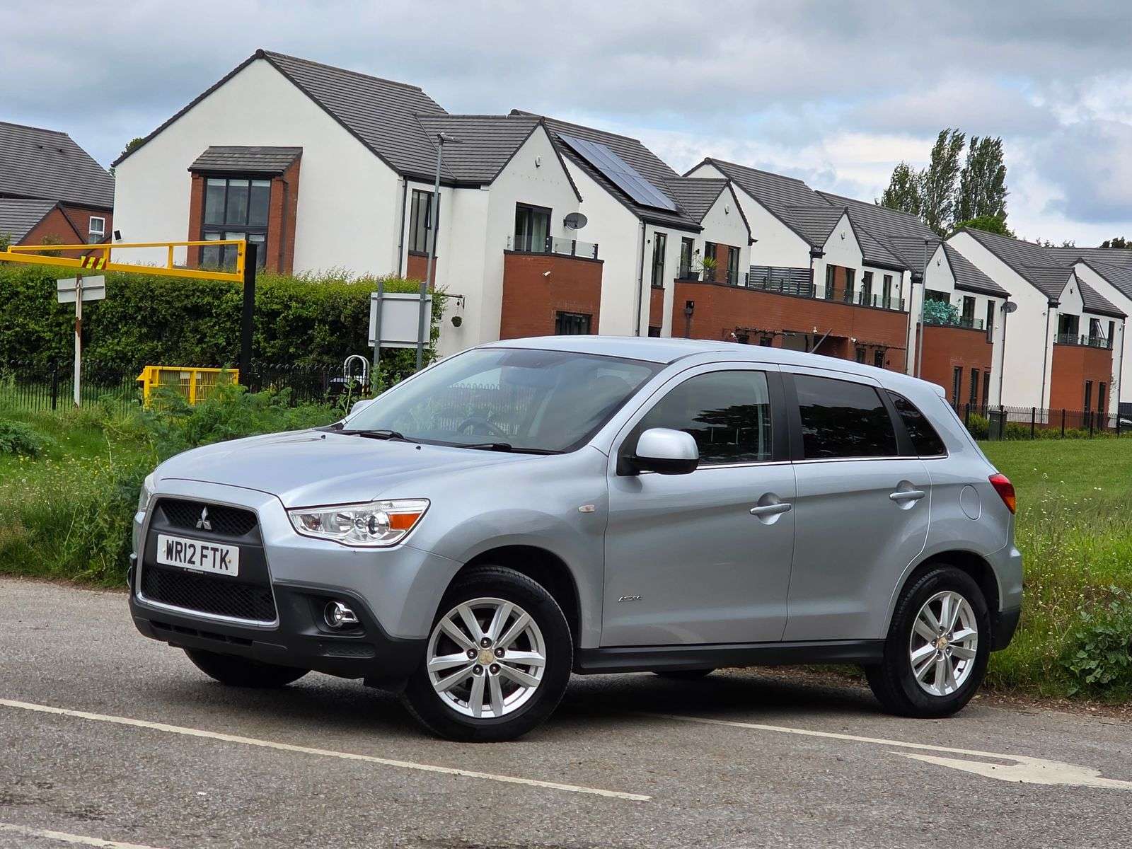 A 2012 MITSUBISHI ASX 1.8D 4 4WD Euro 5 5dr A 2012 MITSUBISHI ASX 1.8D 4 4WD Euro 5 5dr