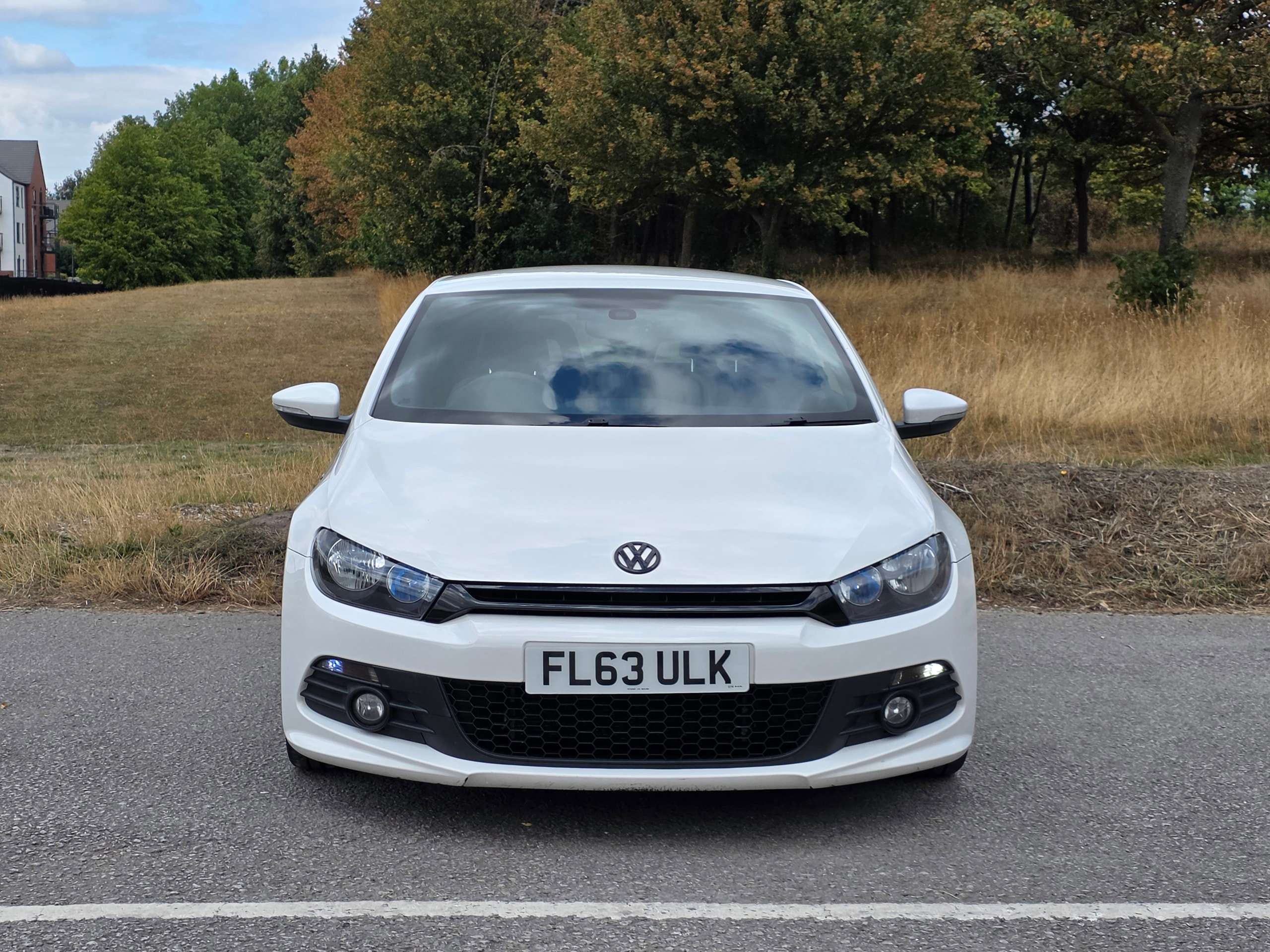 A 2013 VOLKSWAGEN SCIROCCO 2.0 TDI R-Line Hatchback 3dr Diesel Manual Euro 5 (Leather, Nav) (177 ps) A 2013 VOLKSWAGEN SCIROCCO 2.0 TDI R-Line Hatchback 3dr Diesel Manual Euro 5 (Leather, Nav) (177 ps)