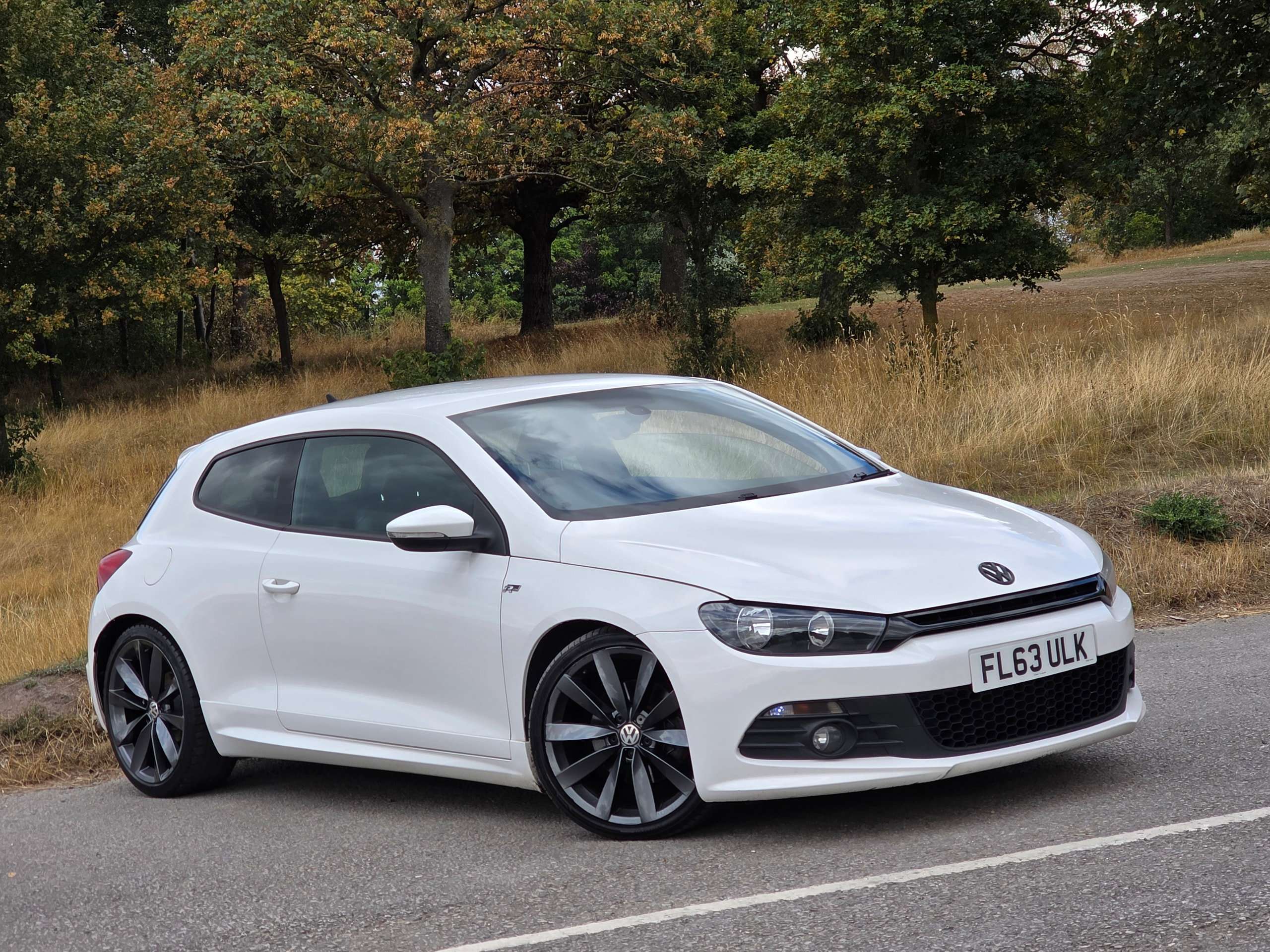 A 2013 VOLKSWAGEN SCIROCCO 2.0 TDI R-Line Hatchback 3dr Diesel Manual Euro 5 (Leather, Nav) (177 ps) A 2013 VOLKSWAGEN SCIROCCO 2.0 TDI R-Line Hatchback 3dr Diesel Manual Euro 5 (Leather, Nav) (177 ps)