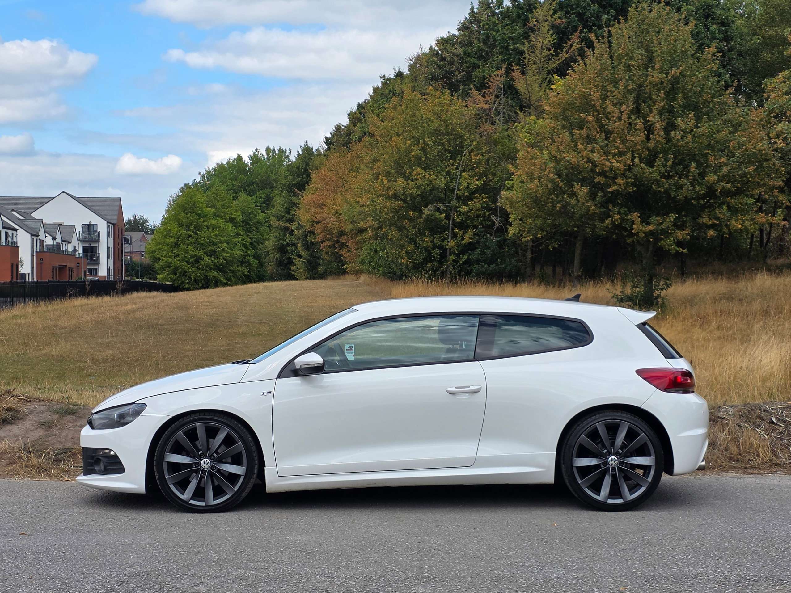 A 2013 VOLKSWAGEN SCIROCCO 2.0 TDI R-Line Hatchback 3dr Diesel Manual Euro 5 (Leather, Nav) (177 ps) A 2013 VOLKSWAGEN SCIROCCO 2.0 TDI R-Line Hatchback 3dr Diesel Manual Euro 5 (Leather, Nav) (177 ps)