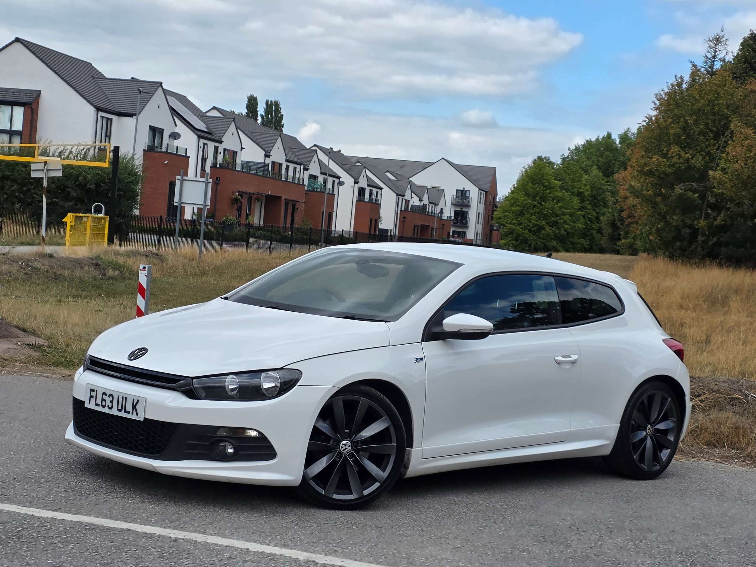 A 2013 VOLKSWAGEN SCIROCCO 2.0 TDI R-Line Hatchback 3dr Diesel Manual Euro 5 (Leather, Nav) (177 ps) A 2013 VOLKSWAGEN SCIROCCO 2.0 TDI R-Line Hatchback 3dr Diesel Manual Euro 5 (Leather, Nav) (177 ps)