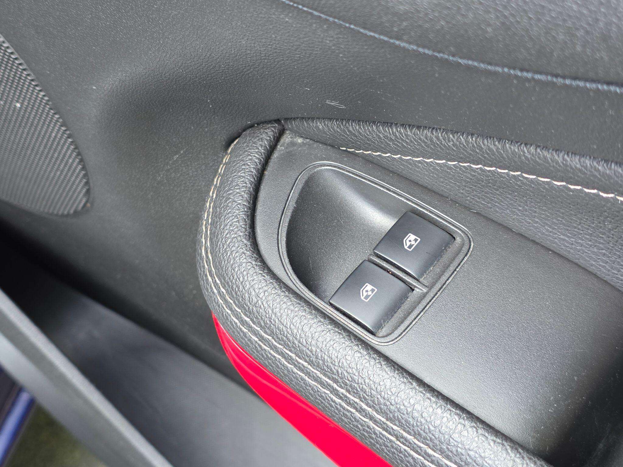 2013 VAUXHALL ADAM 2013 VAUXHALL ADAM