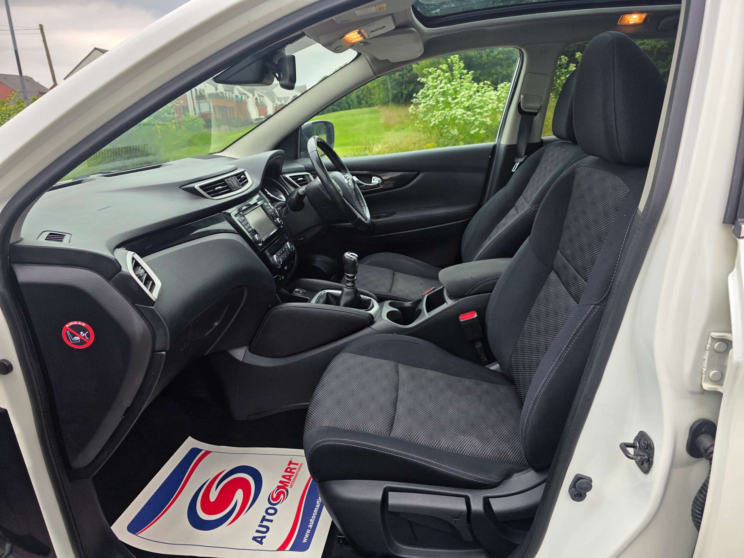2015 NISSAN QASHQAI 2015 NISSAN QASHQAI