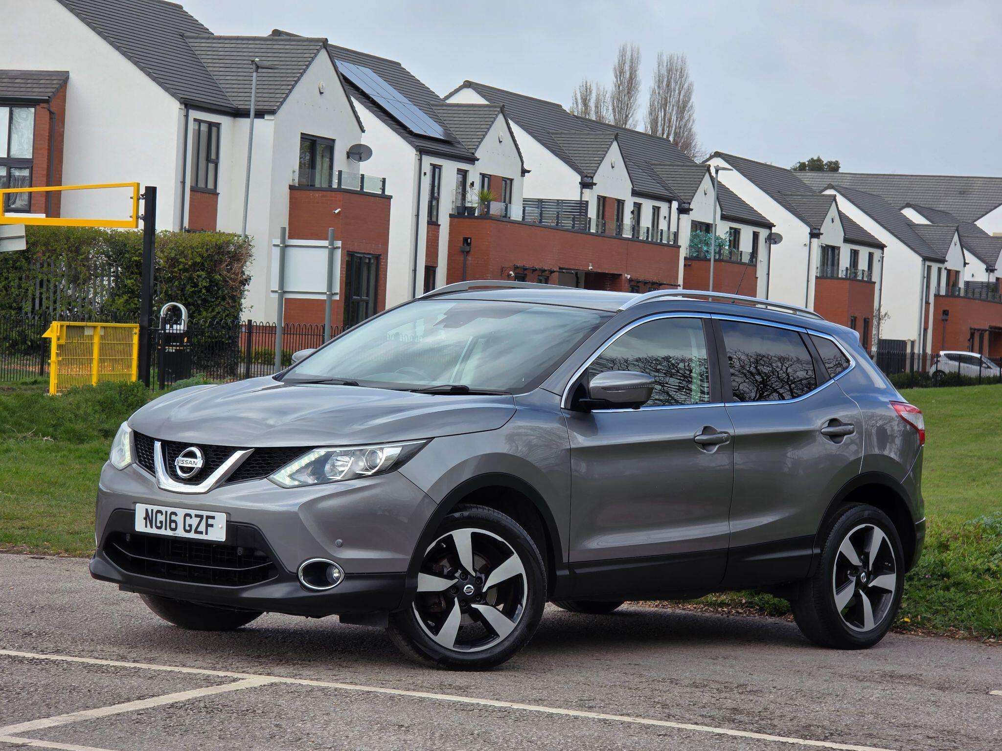 A 2016 NISSAN QASHQAI 1.5 dCi N-Connecta 2WD Euro 6 (s/s) 5dr A 2016 NISSAN QASHQAI 1.5 dCi N-Connecta 2WD Euro 6 (s/s) 5dr