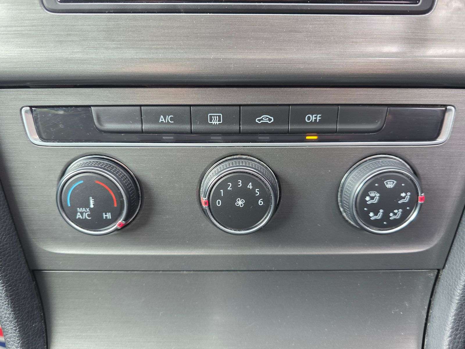 2013 VOLKSWAGEN GOLF 2013 VOLKSWAGEN GOLF