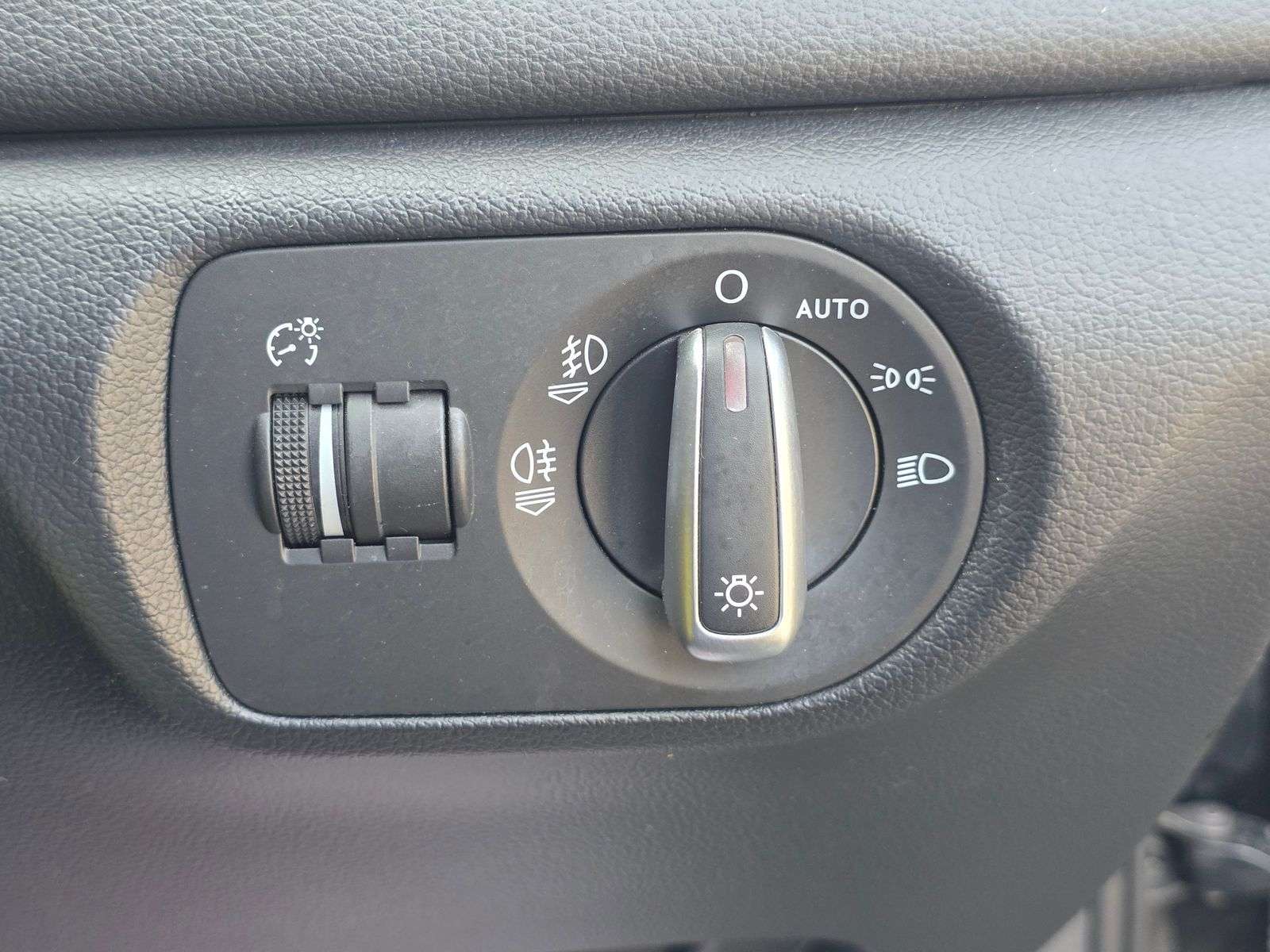 2014 AUDI Q3 2014 AUDI Q3