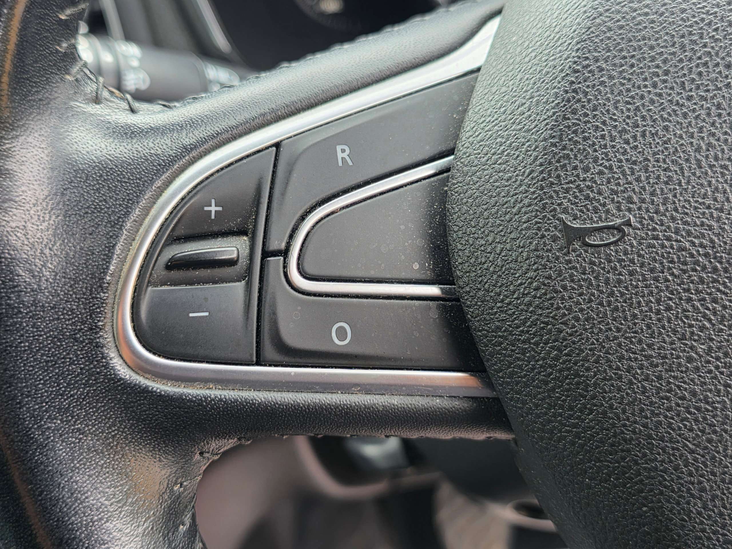 2017 RENAULT MEGANE 2017 RENAULT MEGANE