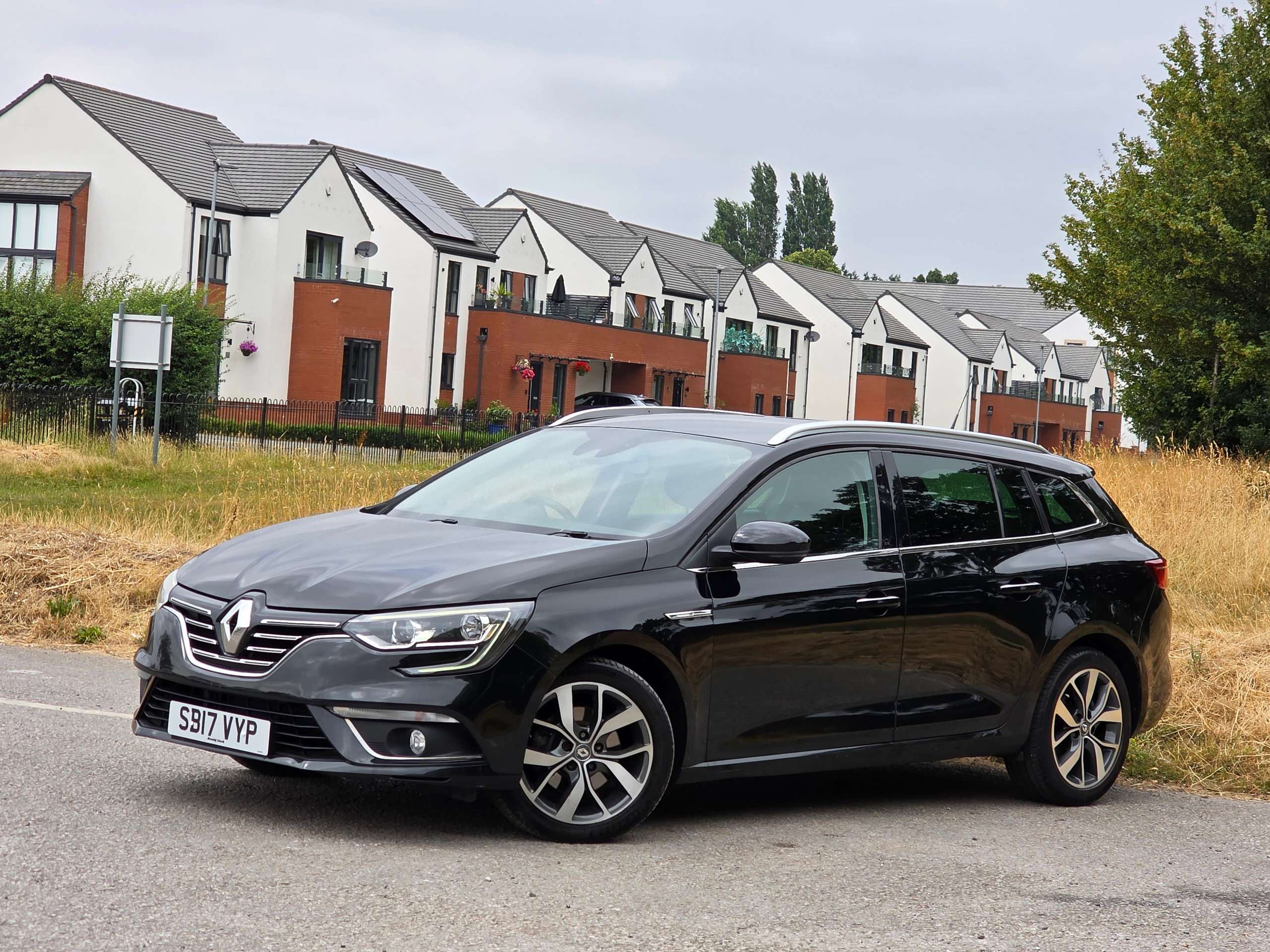 A 2017 RENAULT MEGANE 1.6 dCi Dynamique Nav Sport Tourer 5dr Diesel Manual Euro 6 (s/s) (130 ps) A 2017 RENAULT MEGANE 1.6 dCi Dynamique Nav Sport Tourer 5dr Diesel Manual Euro 6 (s/s) (130 ps)
