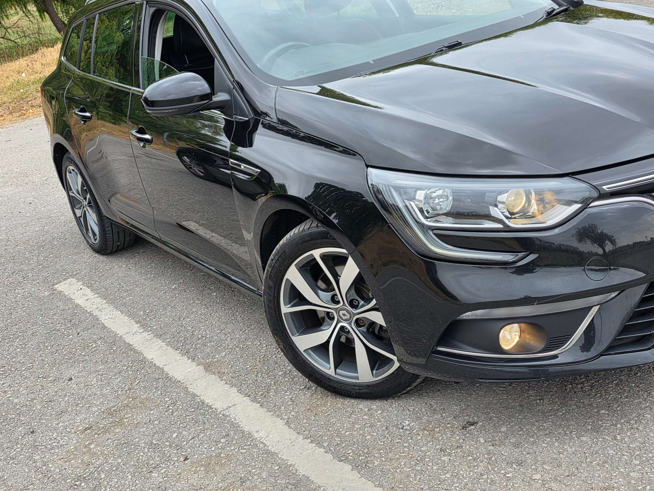 2017 RENAULT MEGANE 2017 RENAULT MEGANE