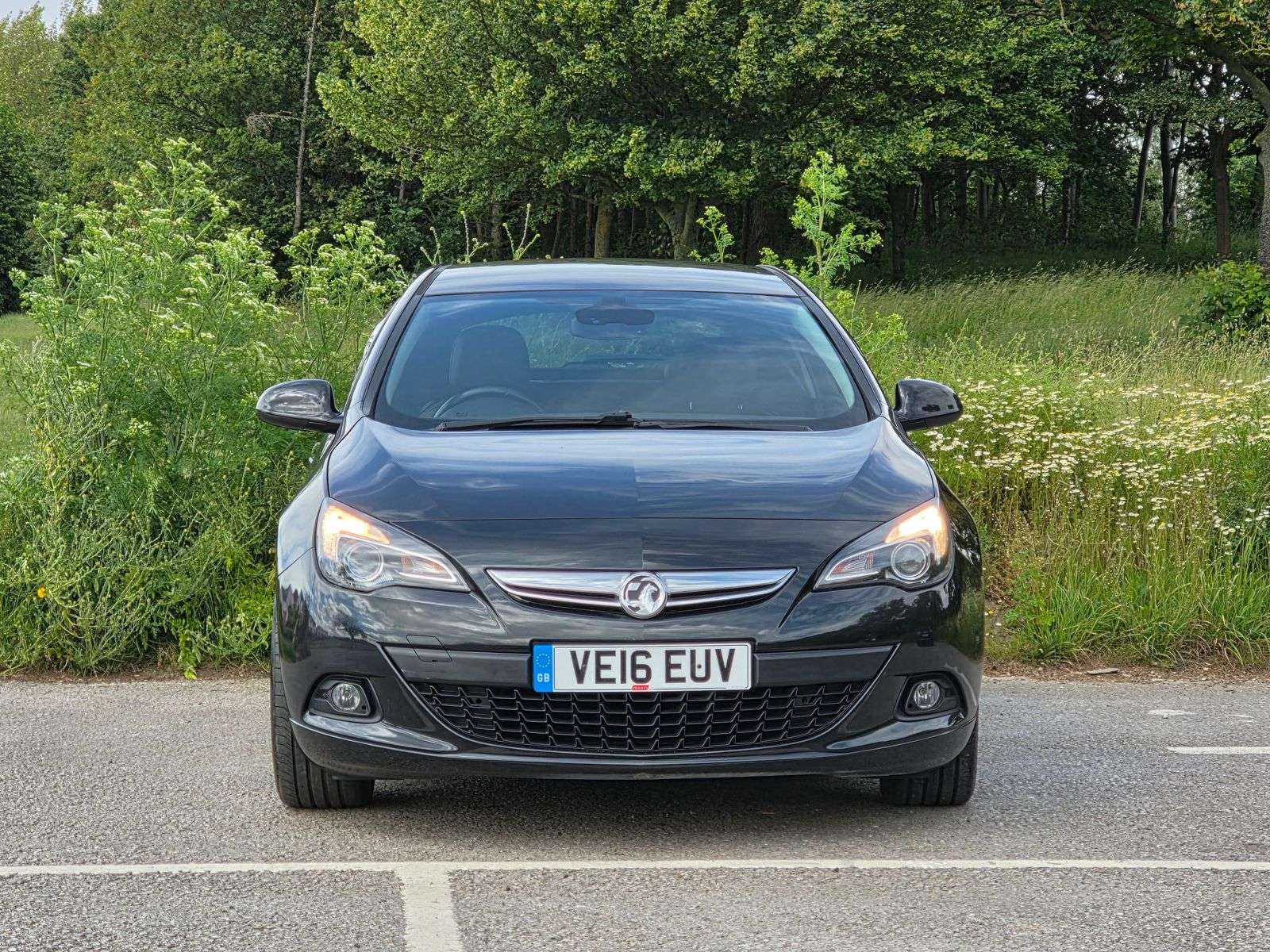 A 2016 VAUXHALL ASTRA GTC 1.6 CDTi ecoFLEX SRi Coupe 3dr Diesel Manual Euro 6 (s/s) (136 ps) A 2016 VAUXHALL ASTRA GTC 1.6 CDTi ecoFLEX SRi Coupe 3dr Diesel Manual Euro 6 (s/s) (136 ps)