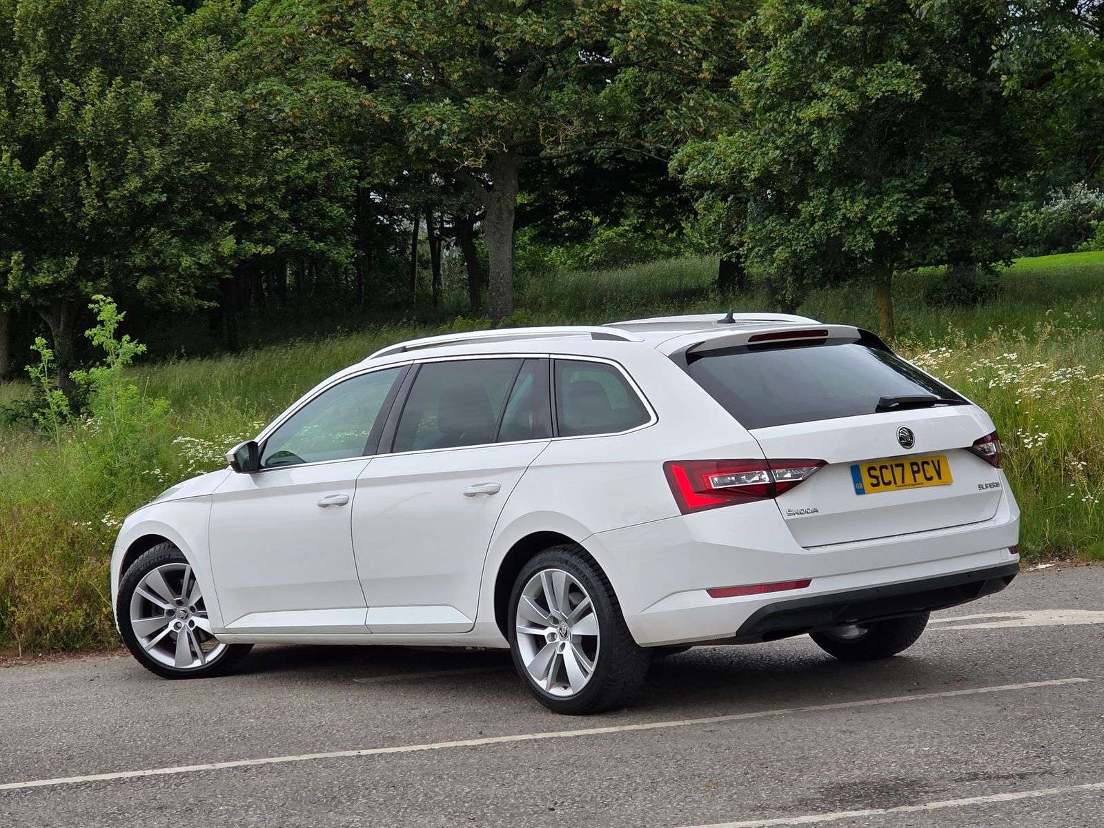 2017 SKODA SUPERB 2017 SKODA SUPERB