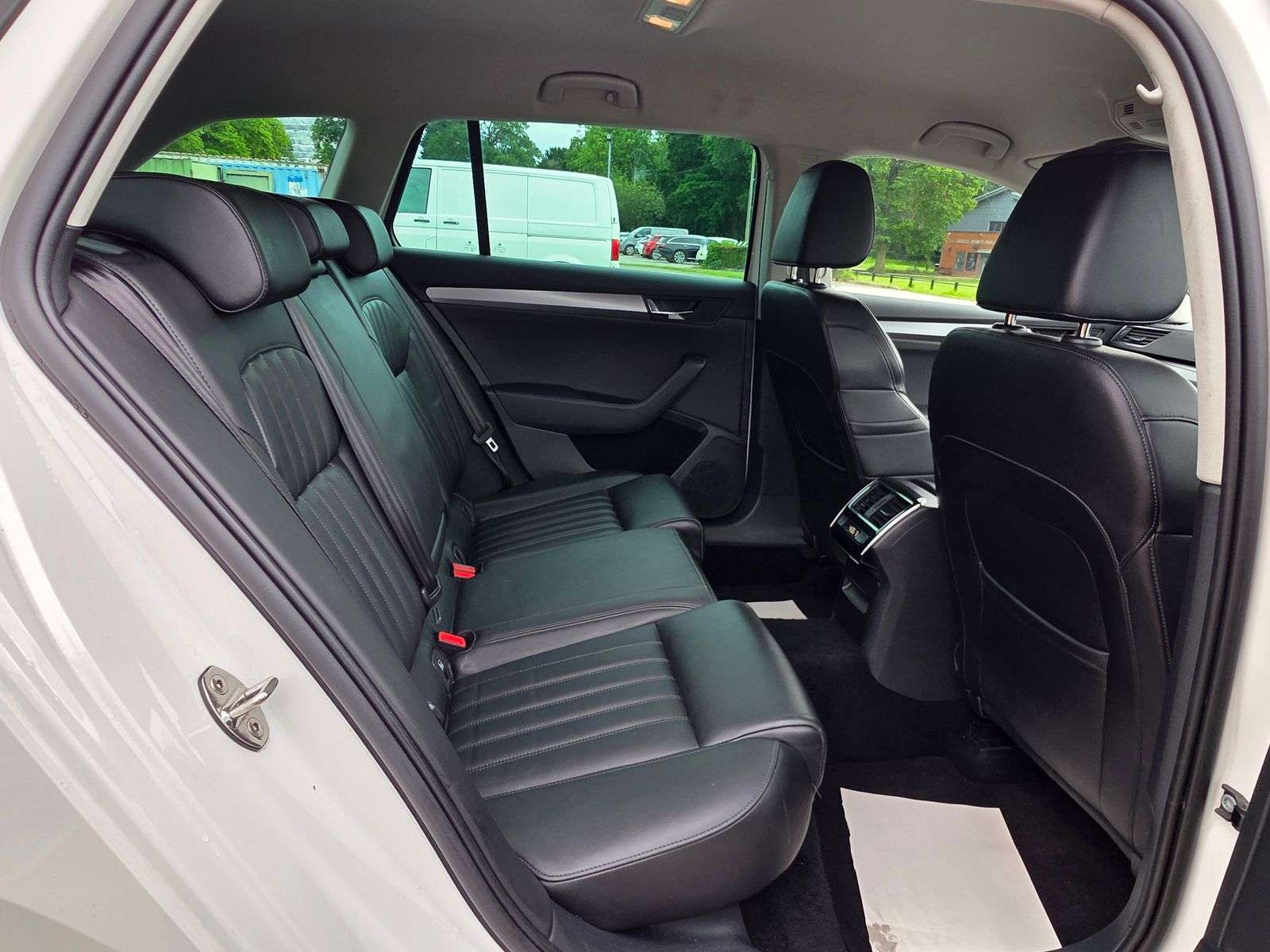2017 SKODA SUPERB 2017 SKODA SUPERB