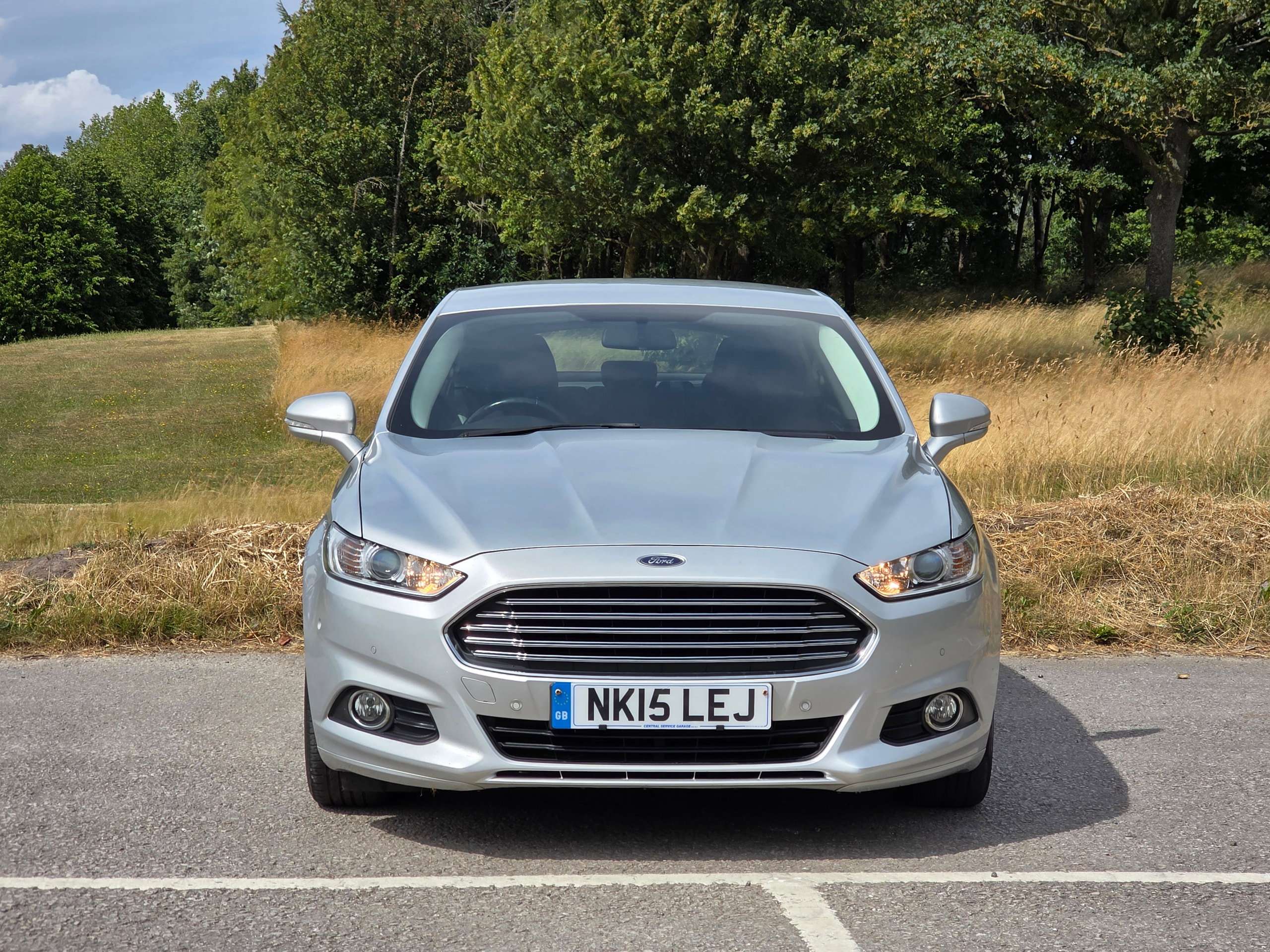 A 2015 FORD MONDEO 2.0 TDCi ECOnetic Zetec Hatchback 5dr Diesel Manual Euro 6 (s/s) (150 ps) A 2015 FORD MONDEO 2.0 TDCi ECOnetic Zetec Hatchback 5dr Diesel Manual Euro 6 (s/s) (150 ps)