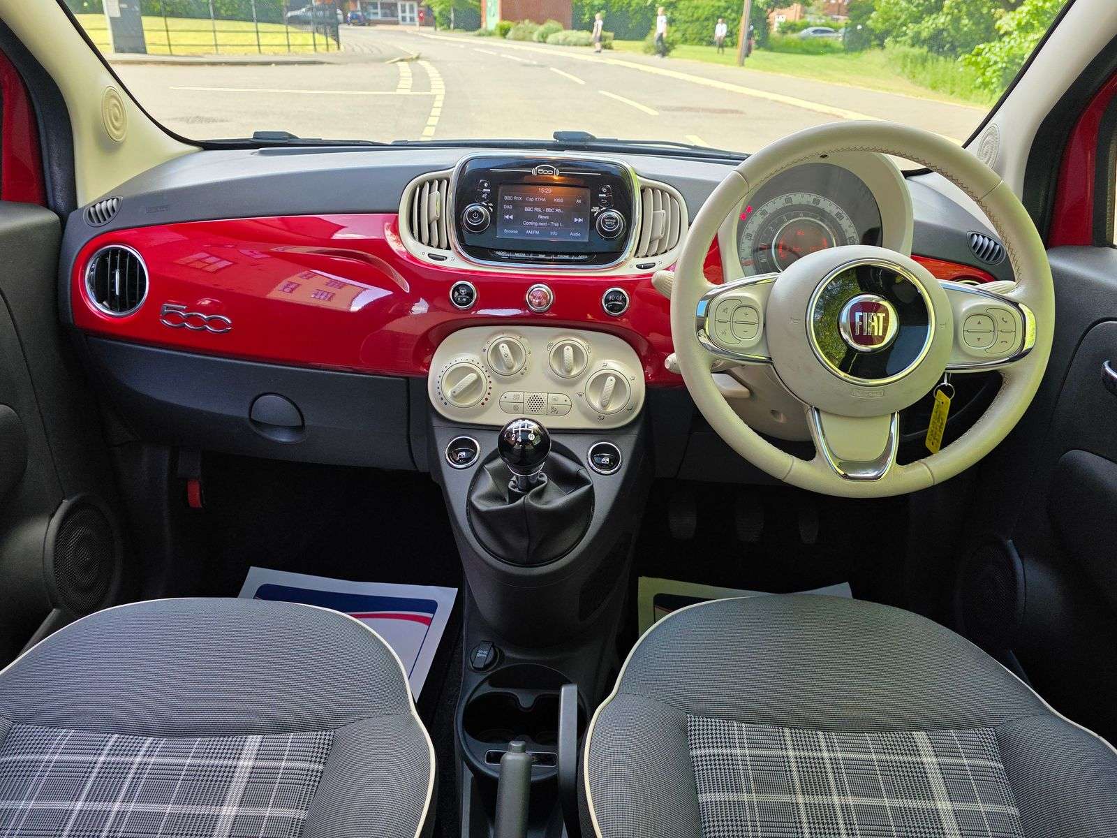 2017 FIAT 500 2017 FIAT 500