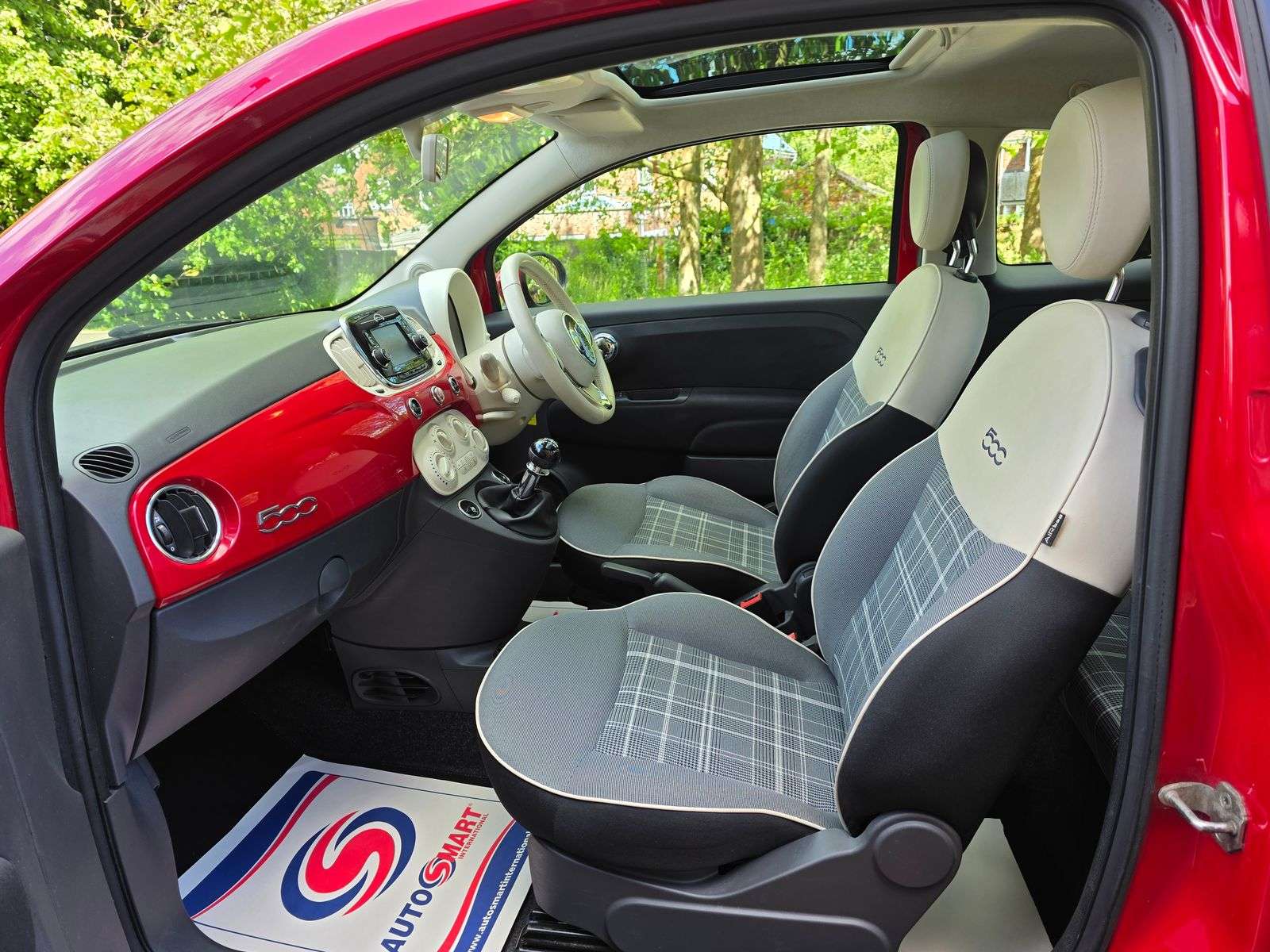 2017 FIAT 500 2017 FIAT 500
