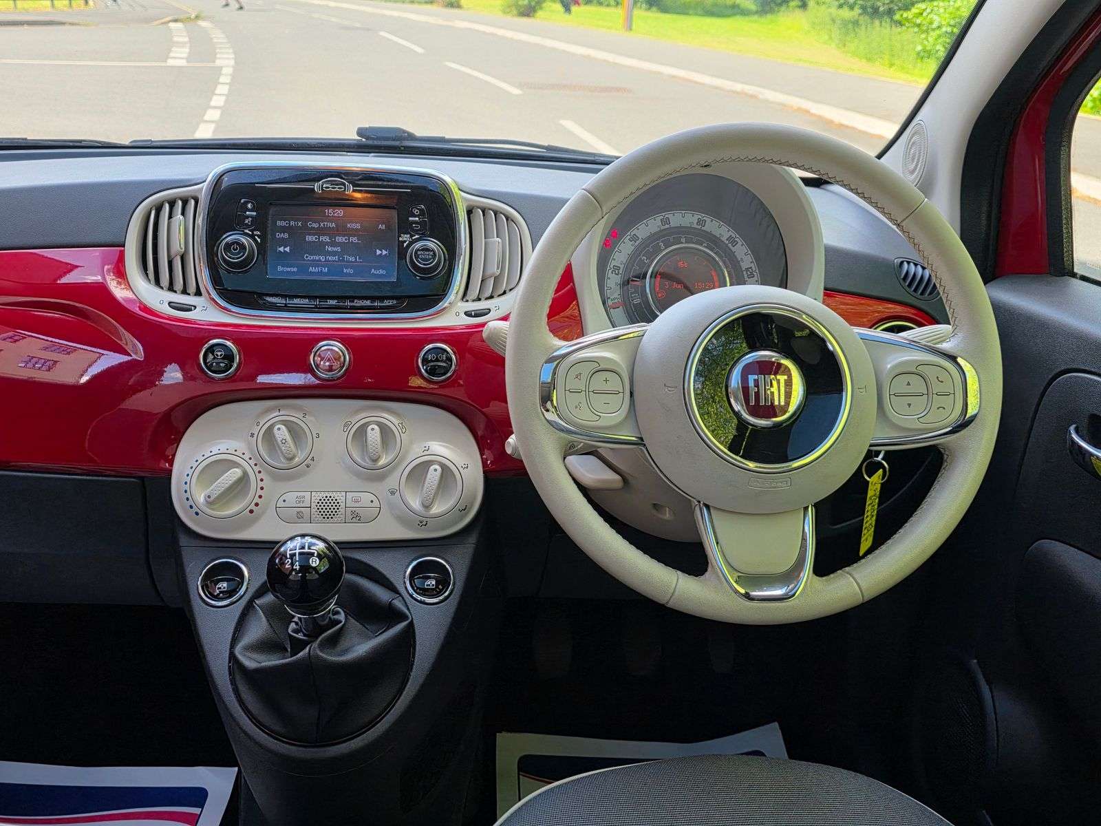 2017 FIAT 500 2017 FIAT 500