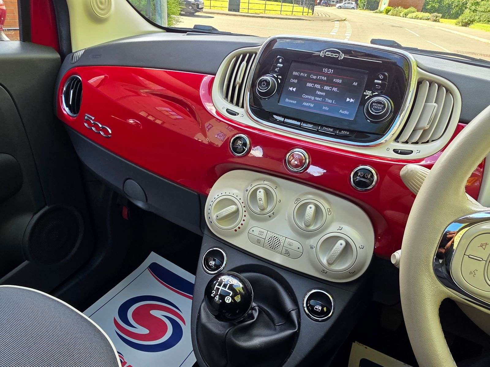 2017 FIAT 500 2017 FIAT 500