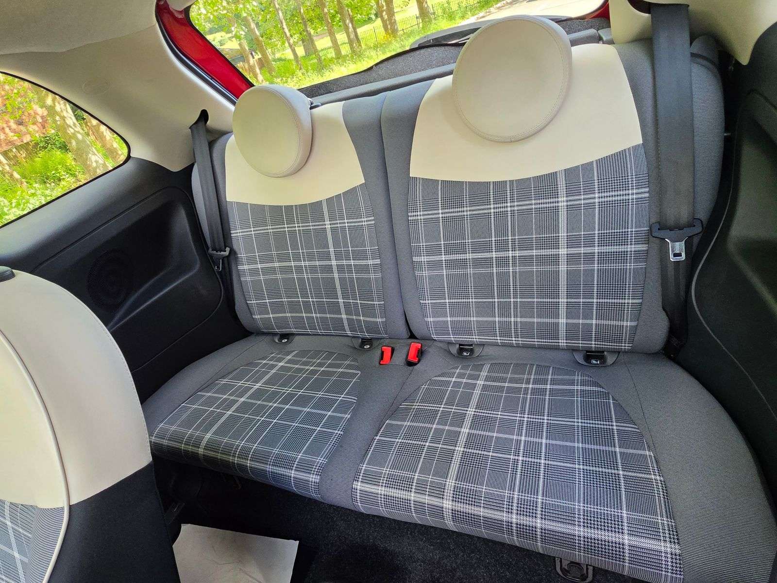 2017 FIAT 500 2017 FIAT 500