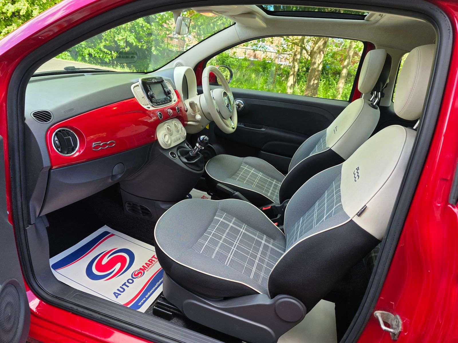 2017 FIAT 500 2017 FIAT 500